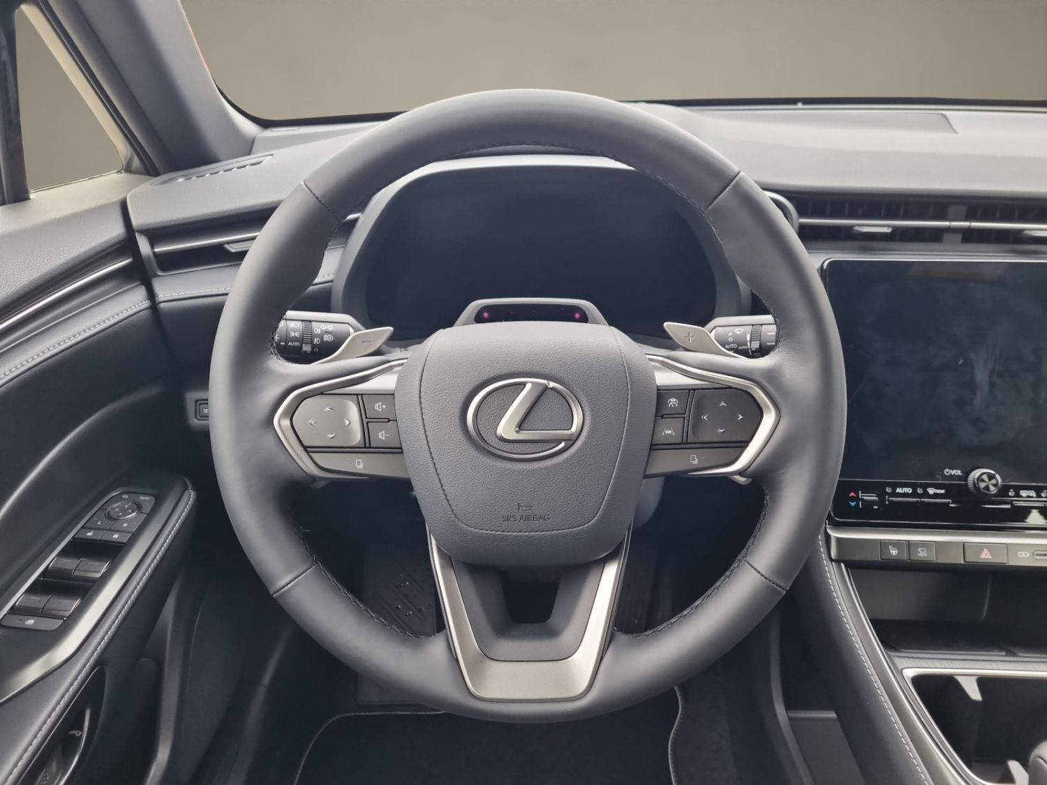 LEXUS LBX 1.5 Hybrid Relax-showroom-element-2