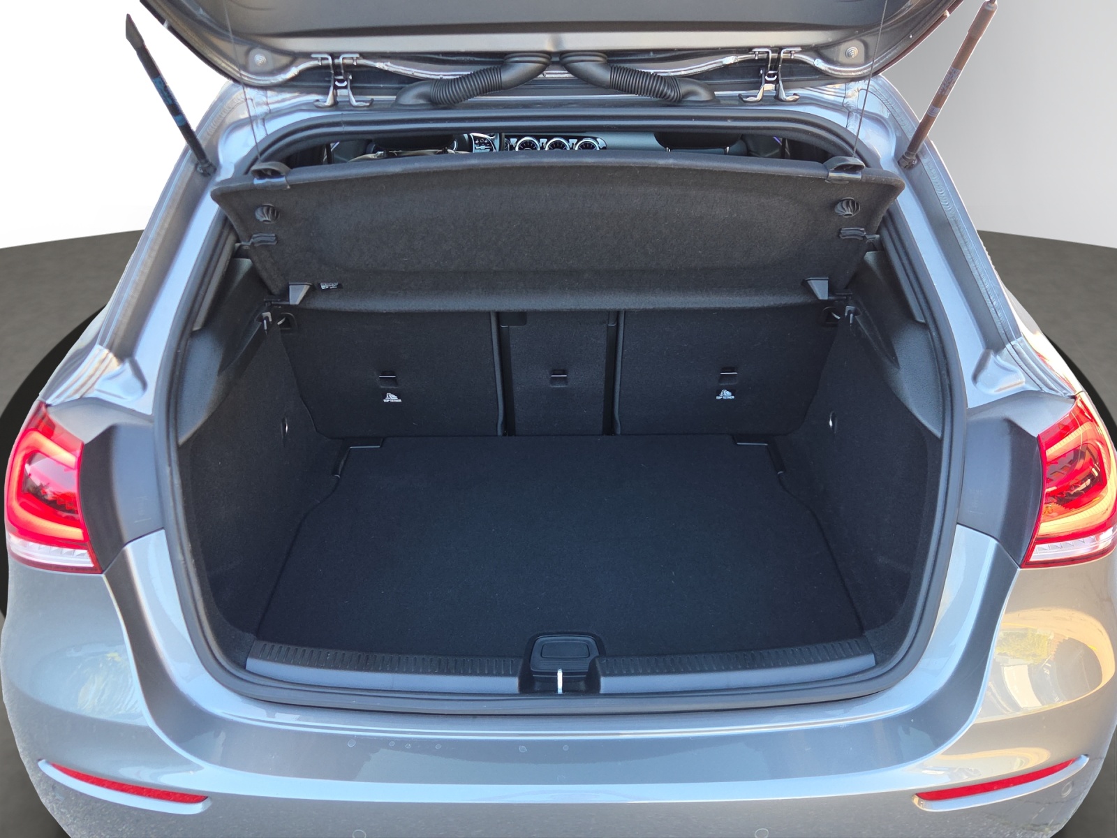 MERCEDES-BENZ A 180 Night Star-image-6