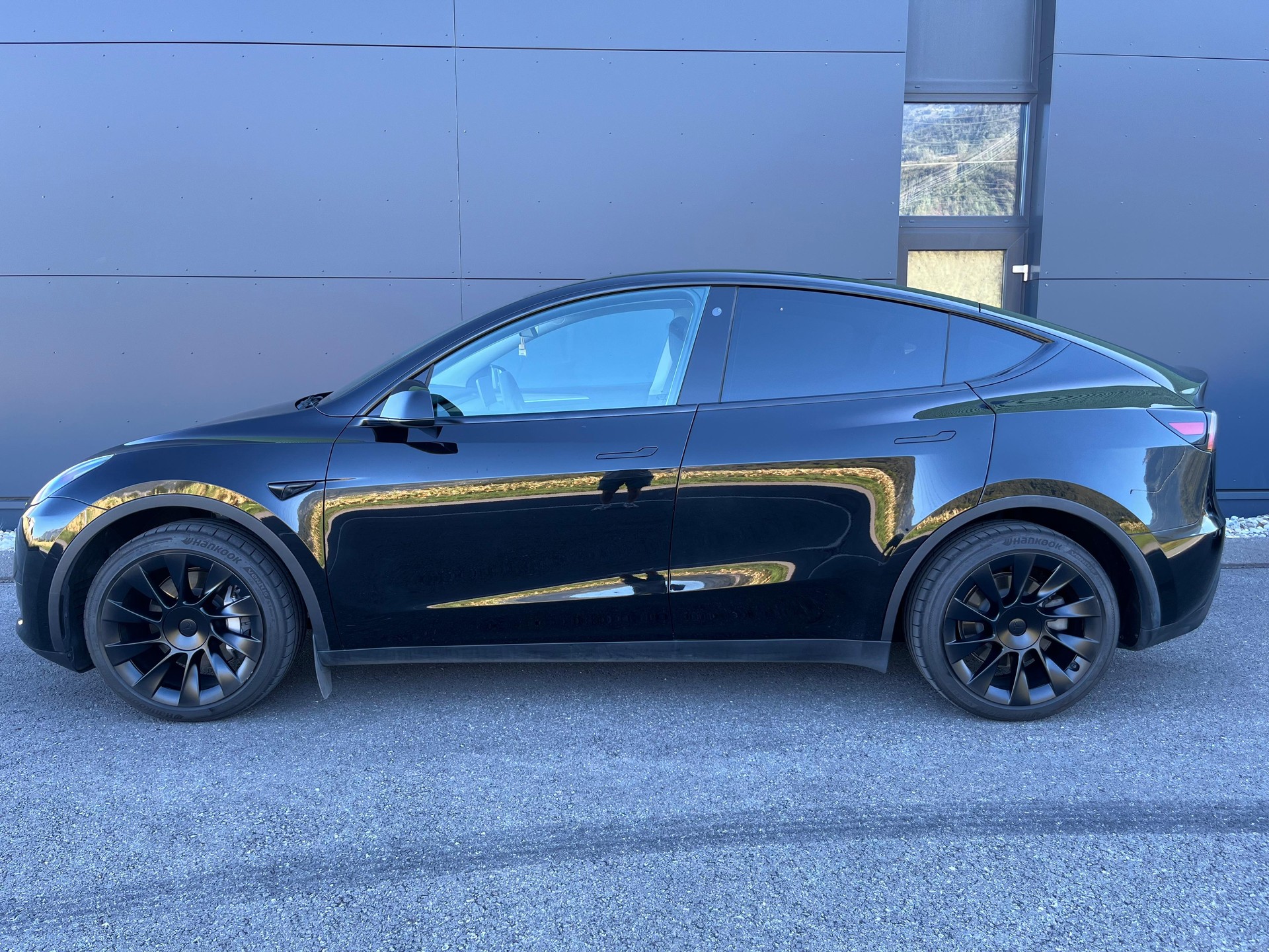TESLA Model Y RWD-image-6