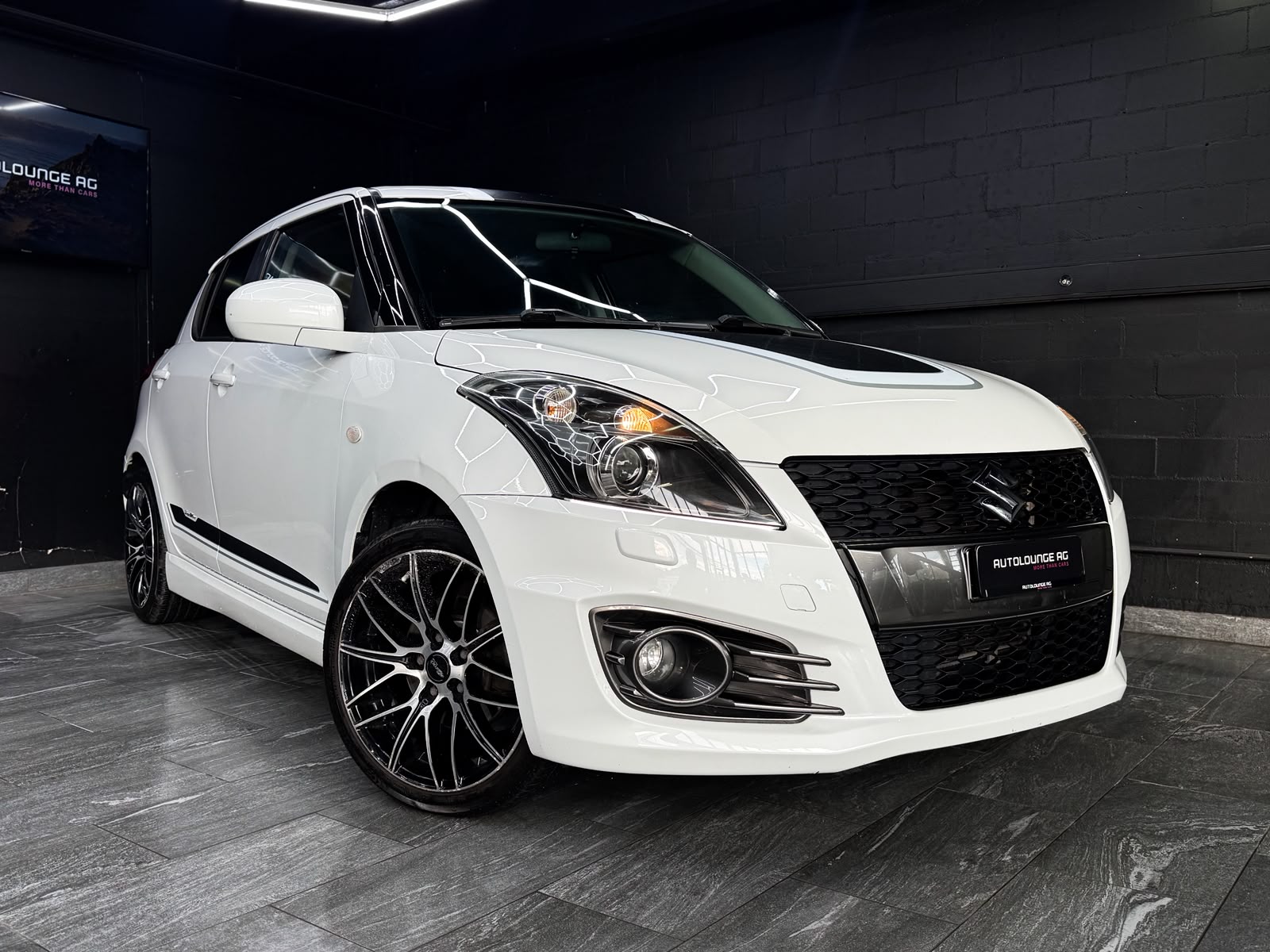 SUZUKI Swift 1.6i 16V Sport Sergio Cellano Top-image-0