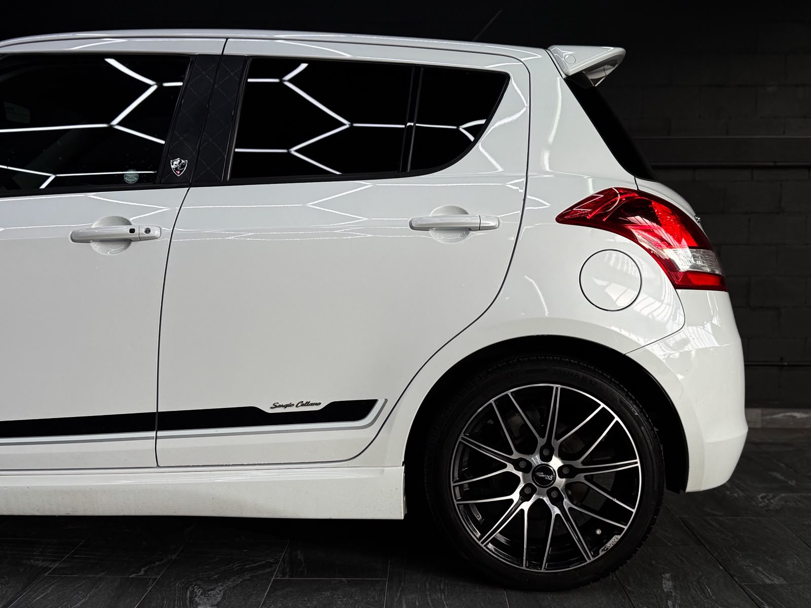 SUZUKI Swift 1.6i 16V Sport Sergio Cellano Top-image-6