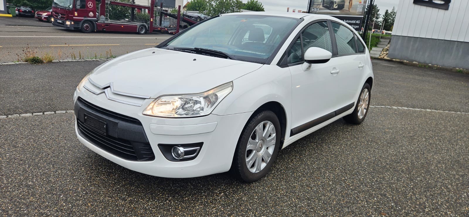 CITROEN C4 Berline 1.6i 16V VTR (Pack) Automatic-image-0