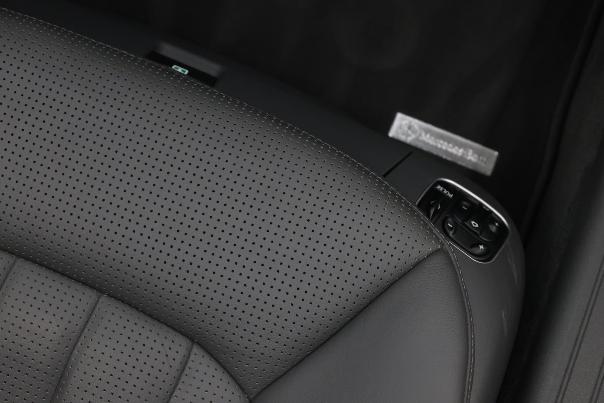 MERCEDES-BENZ SL 55 AMG Automatic-image-30