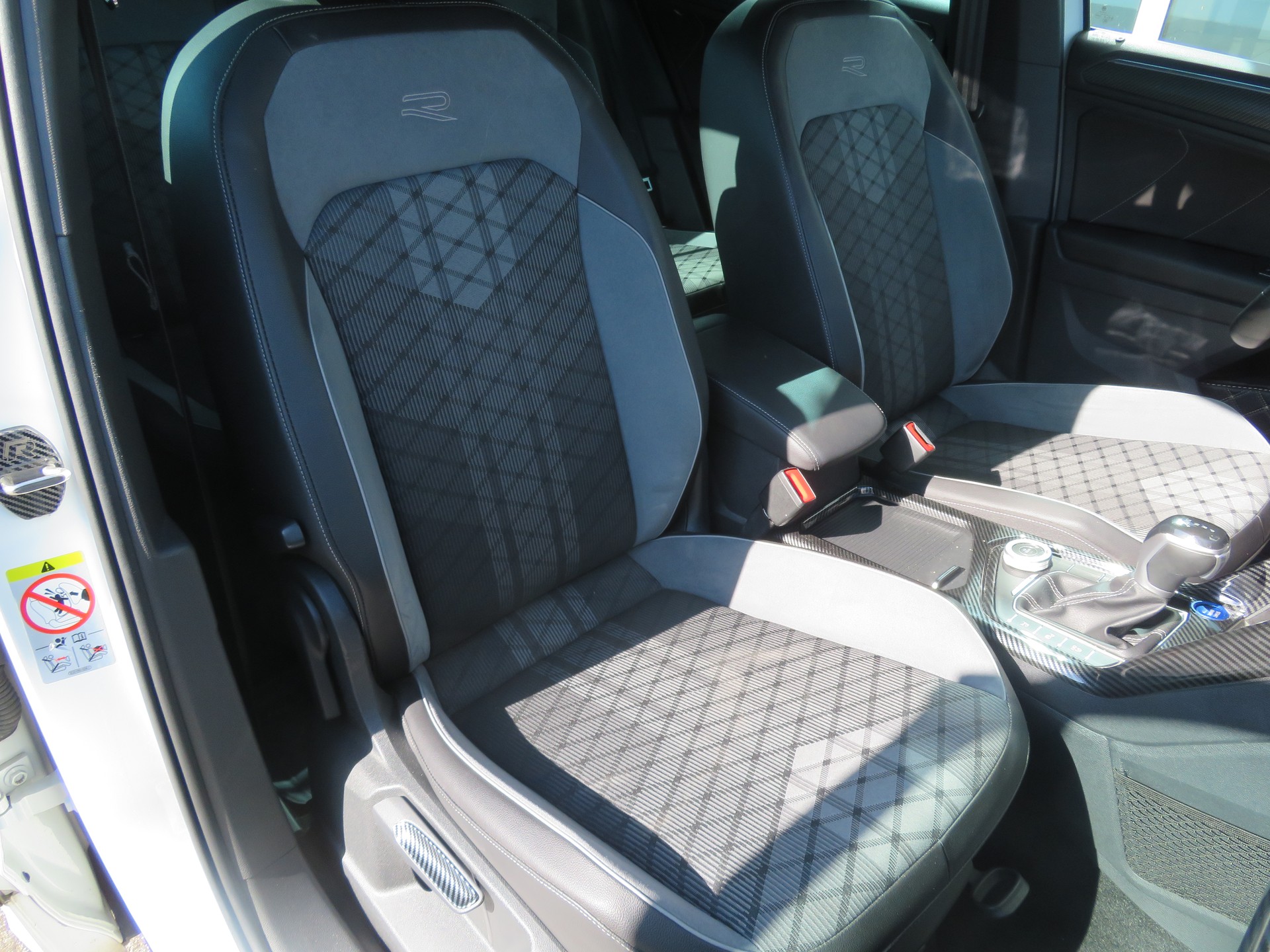 VW Tiguan 2.0 TDI SCR R-Line "ABT" 4Motion DSG-image-14