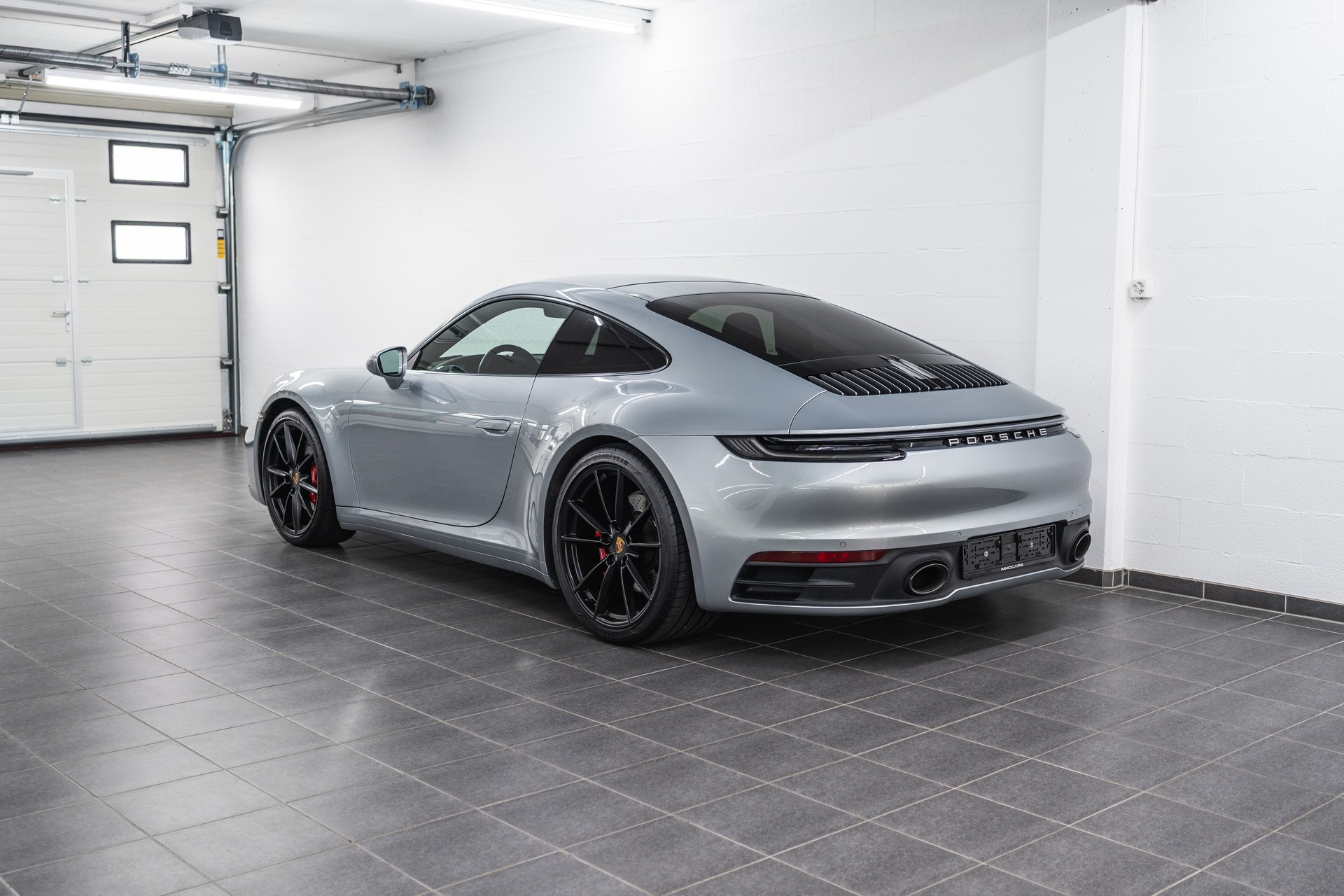 PORSCHE 911 Carrera 4S PDK-image-4