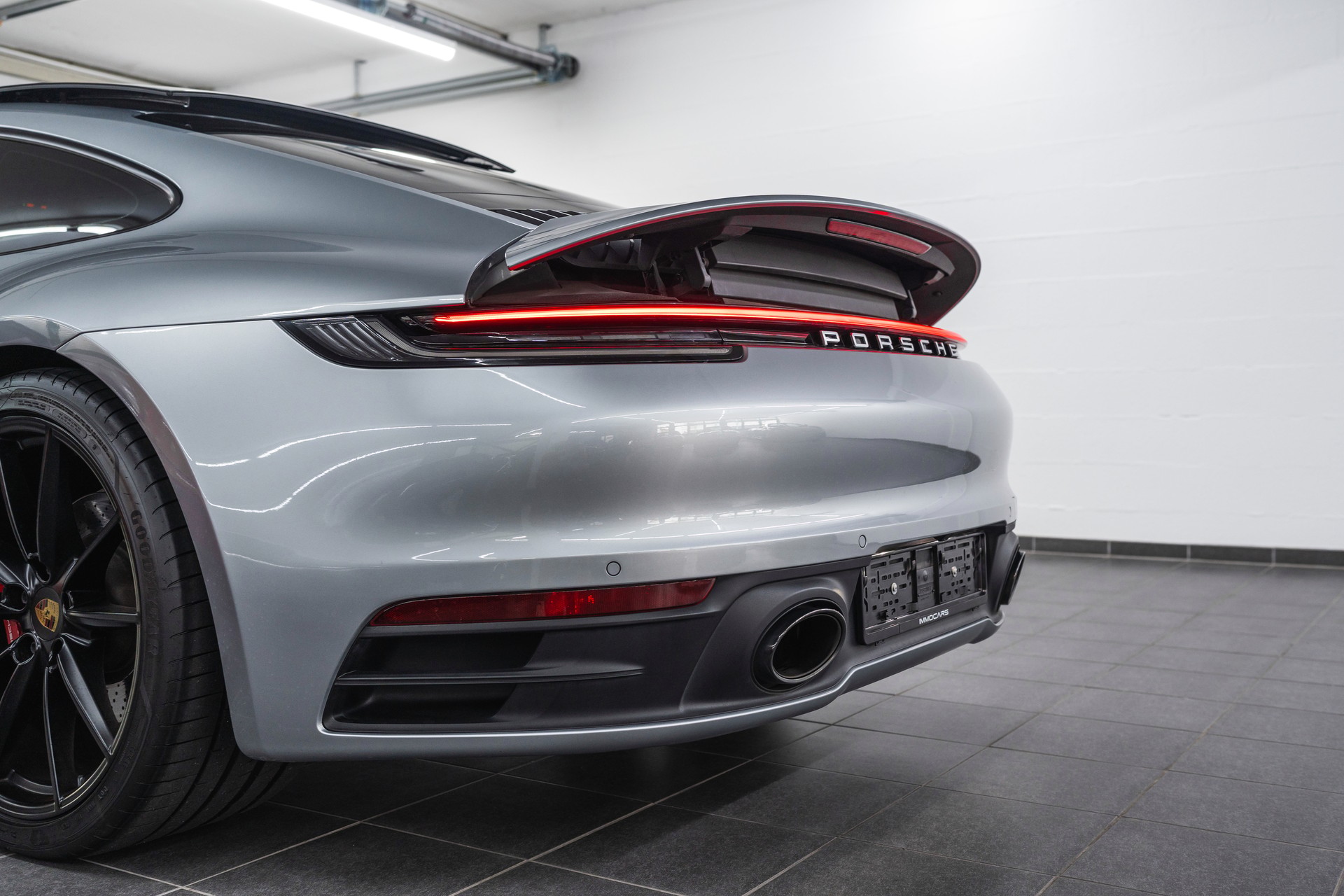 PORSCHE 911 Carrera 4S PDK-image-8