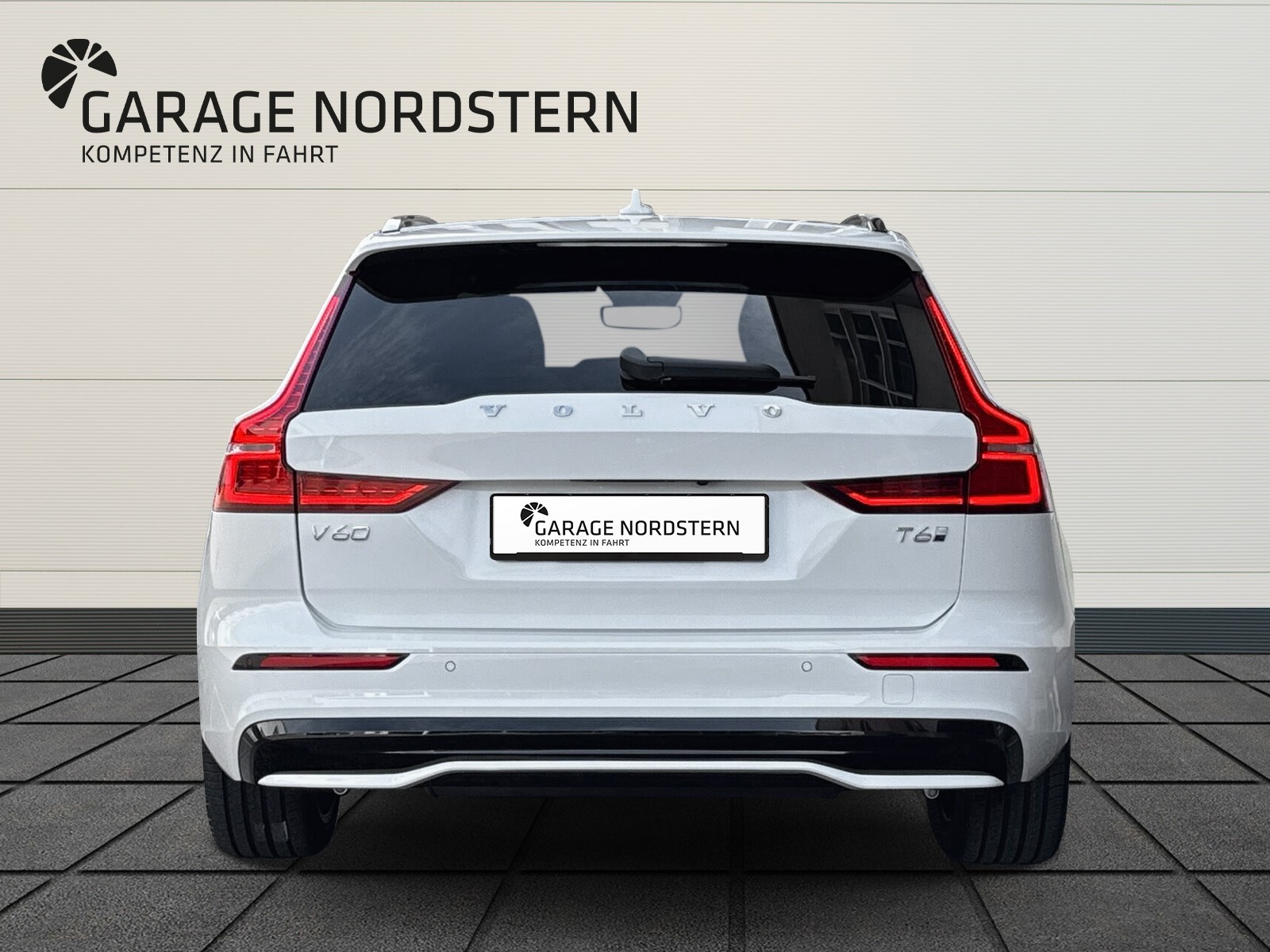 VOLVO V60 2.0 T6 TE Ultra Dark eAWD-image-3