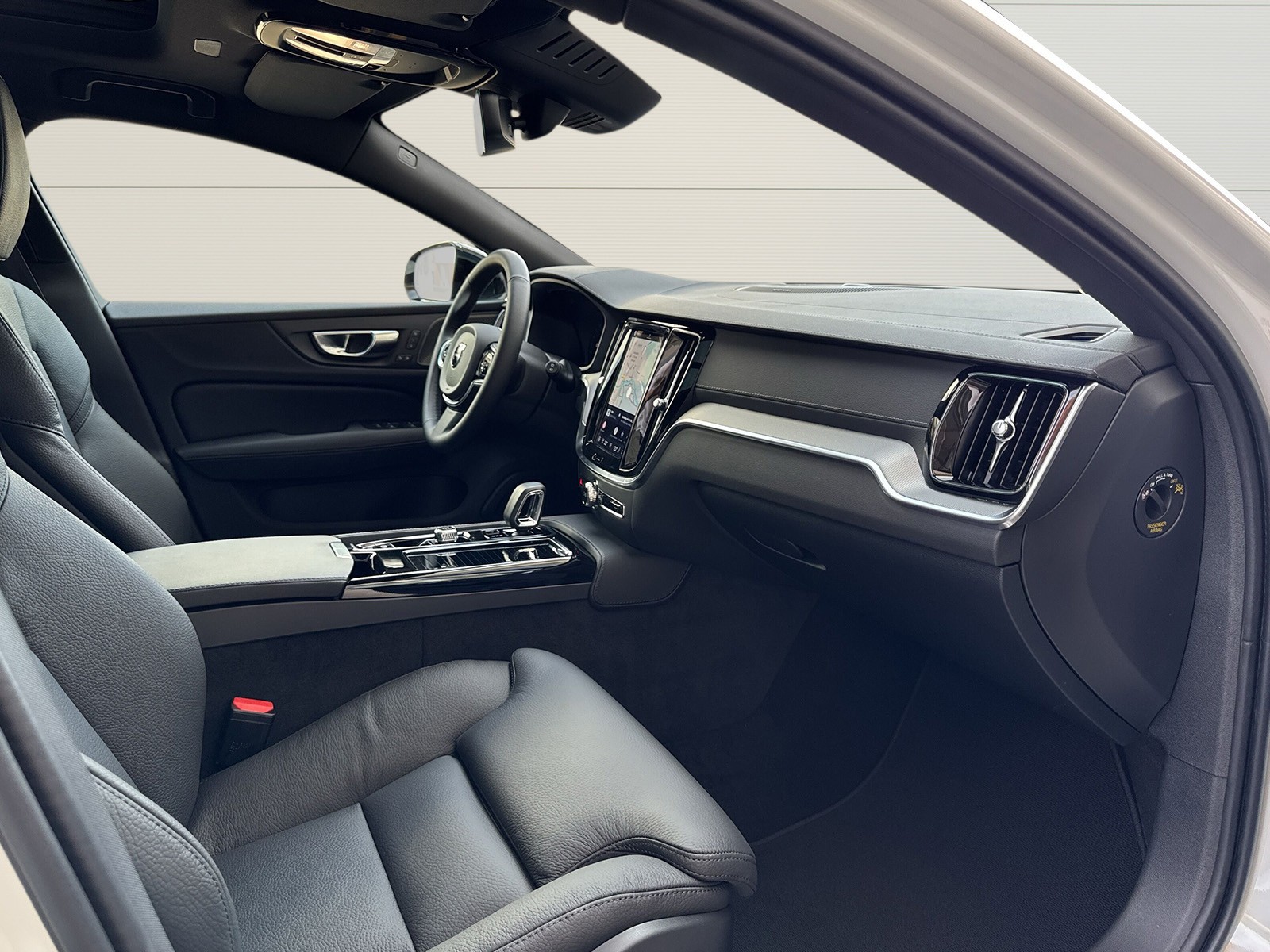 VOLVO V60 2.0 T6 TE Ultra Dark eAWD-image-9