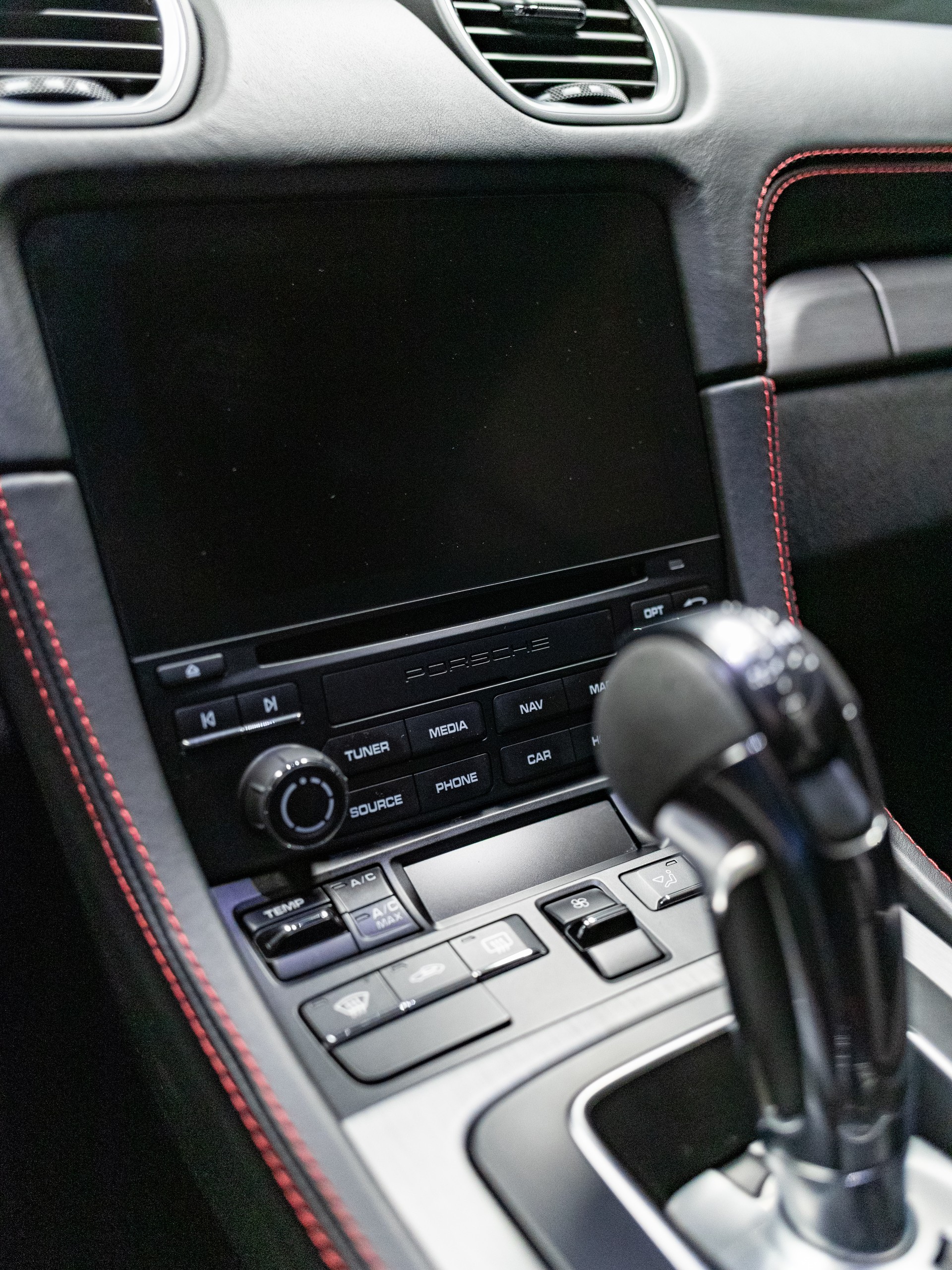 PORSCHE 718 Cayman GT4 PDK-image-19