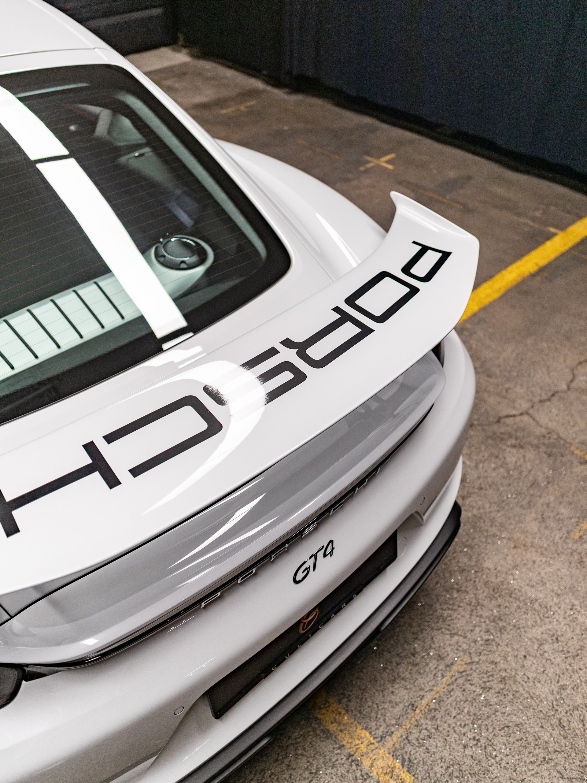 PORSCHE 718 Cayman GT4 PDK-image-21