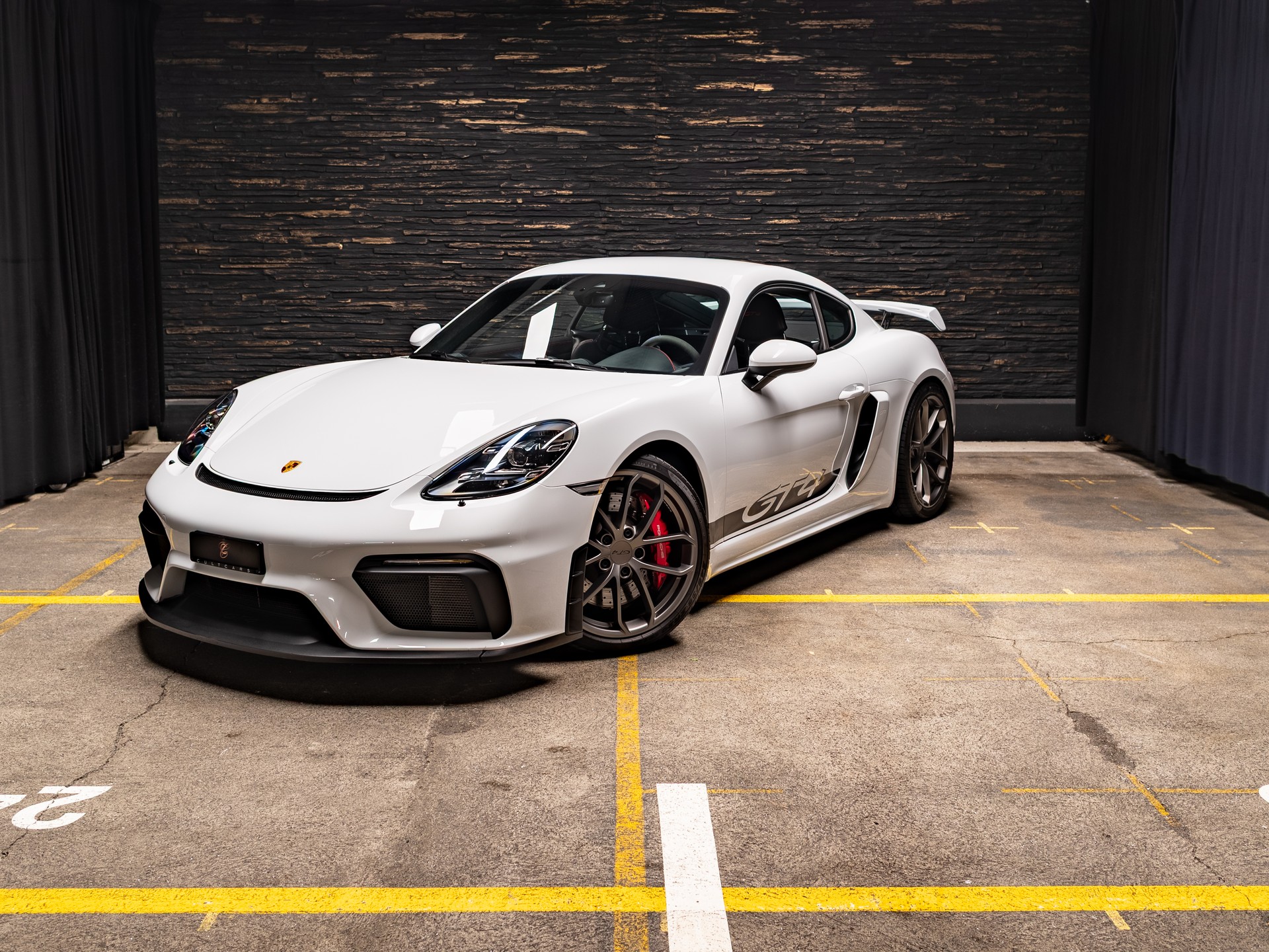 PORSCHE 718 Cayman GT4 PDK-image-30