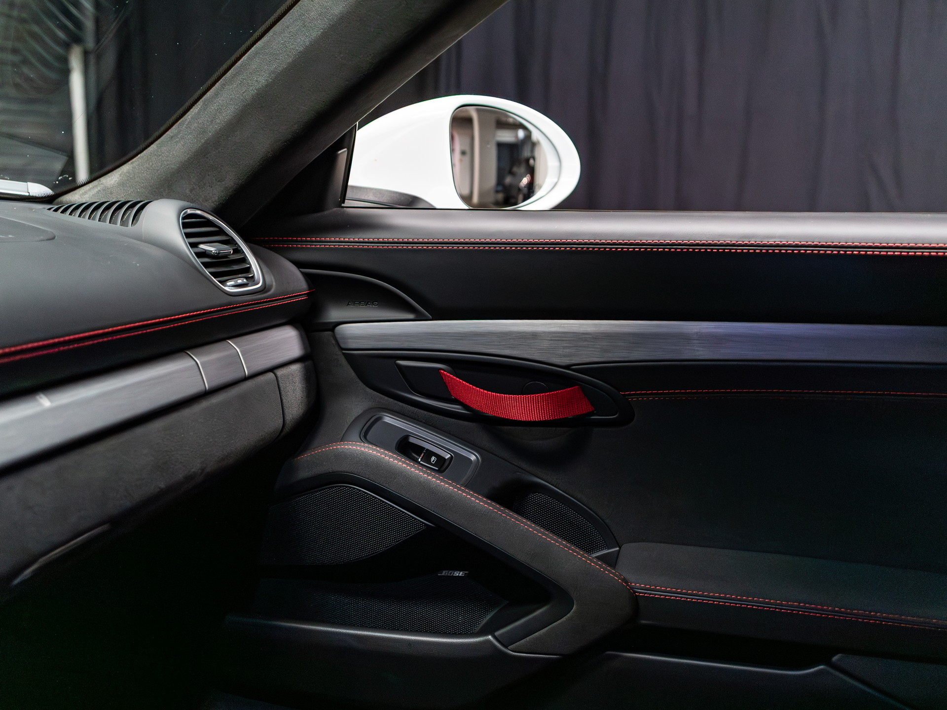 PORSCHE 718 Cayman GT4 PDK-image-27