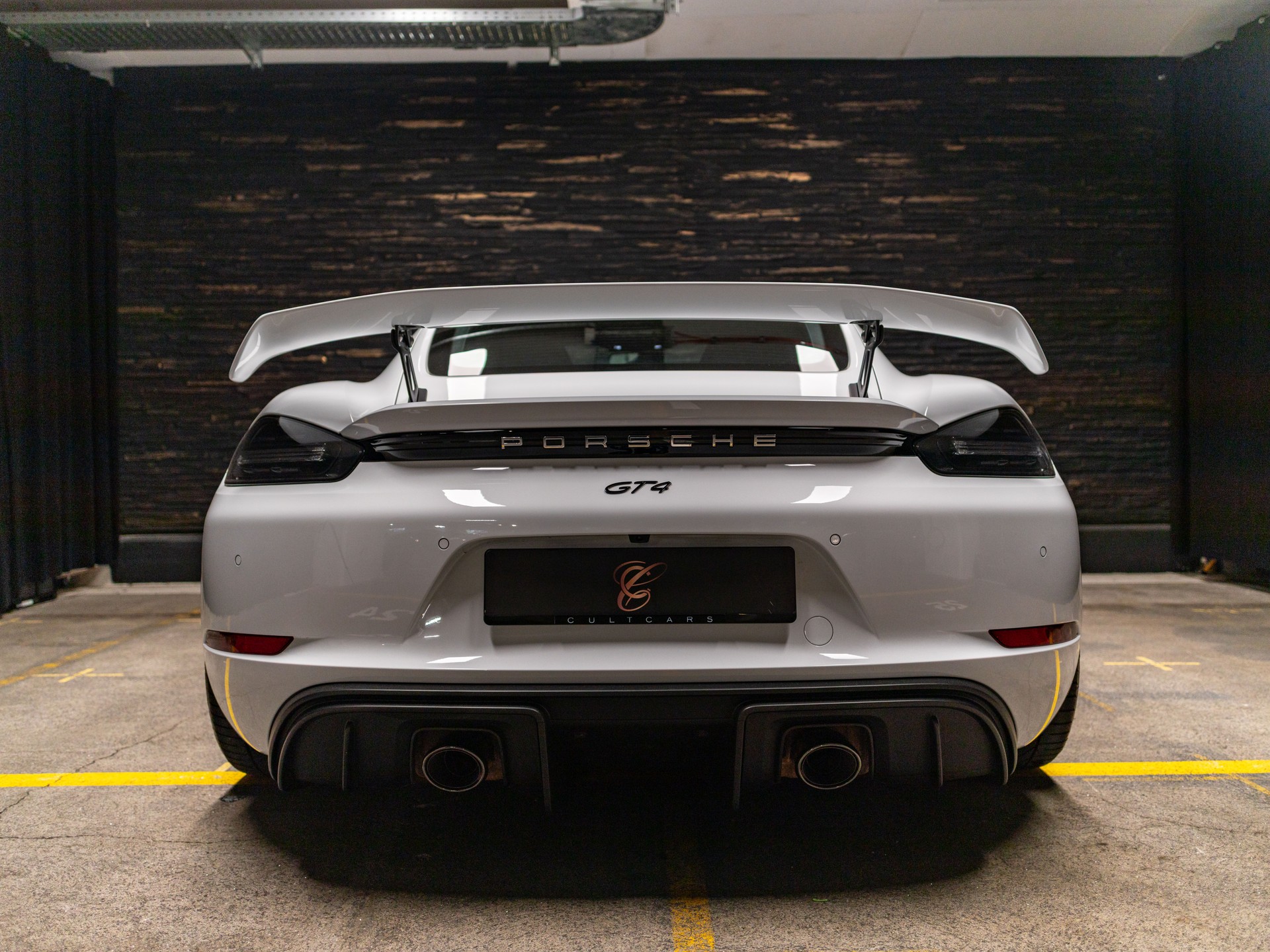 PORSCHE 718 Cayman GT4 PDK-image-28