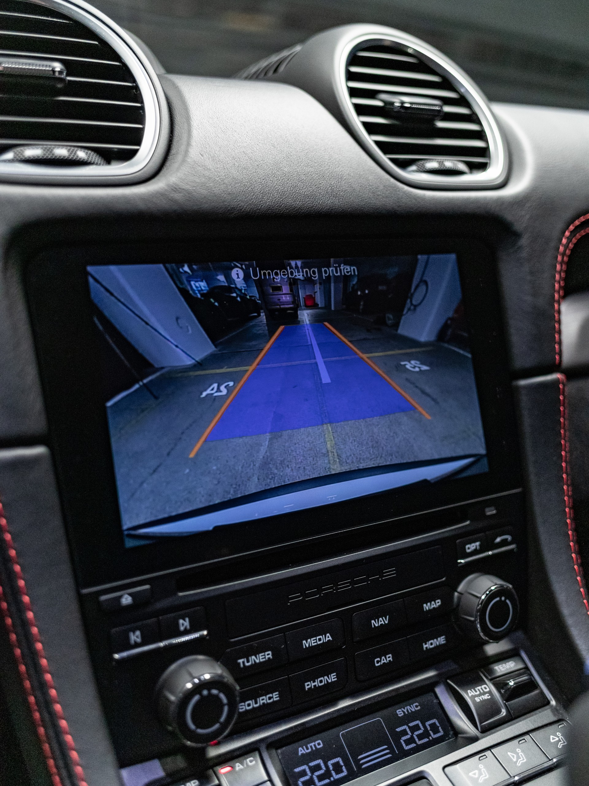PORSCHE 718 Cayman GT4 PDK-image-18