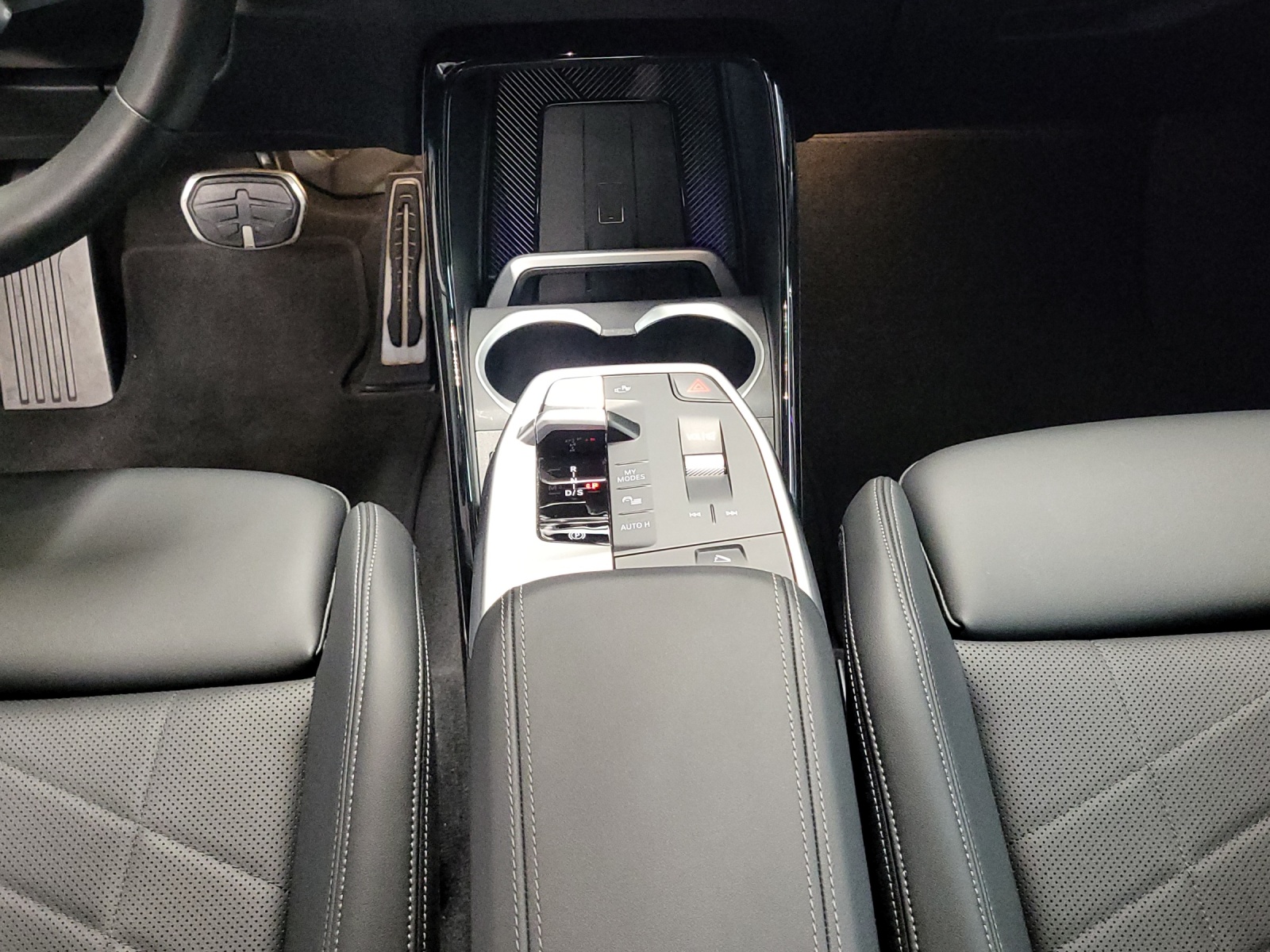 BMW X1 xDrive 23i 48V M Sport-image-13