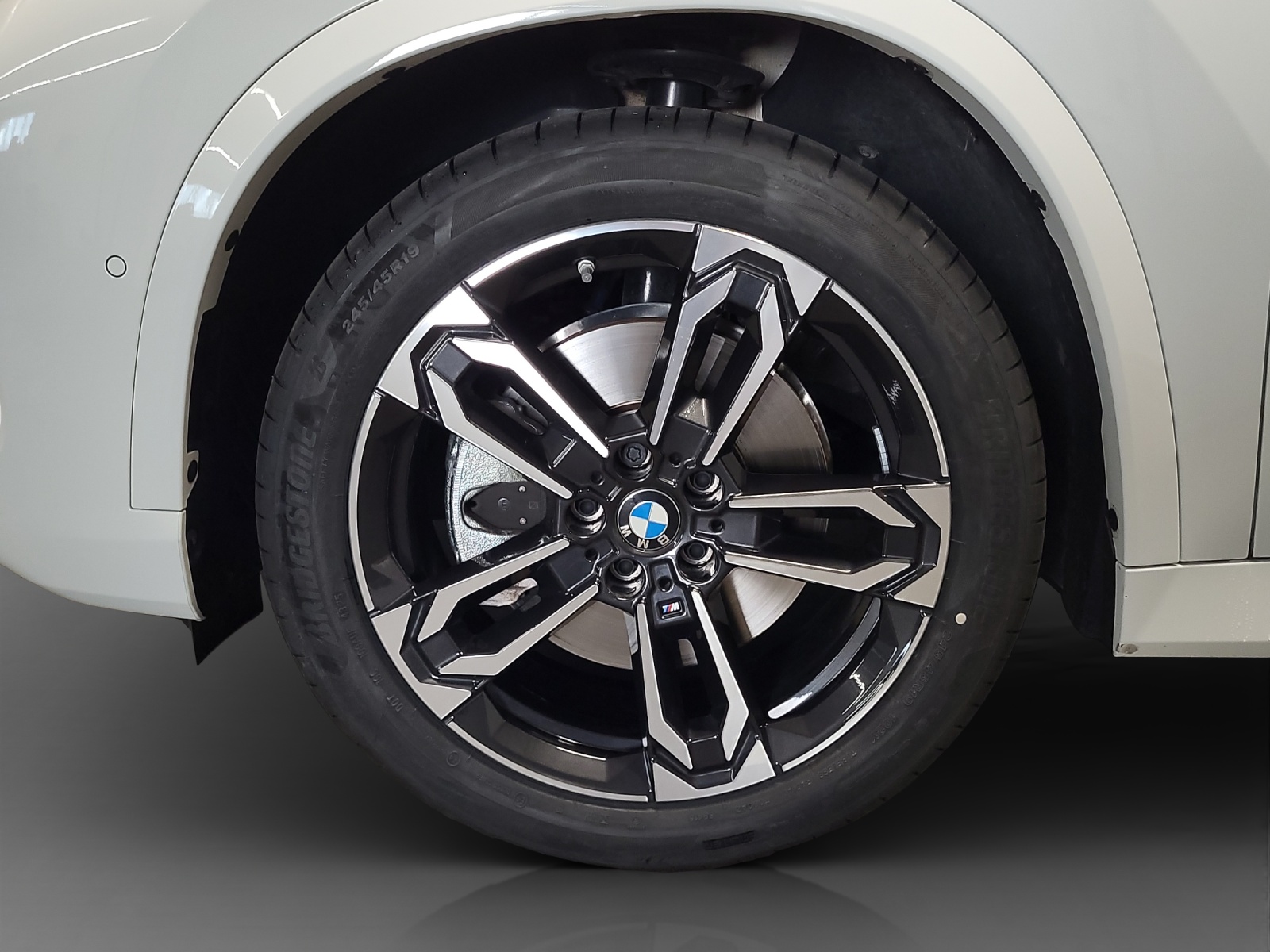 BMW X1 xDrive 23i 48V M Sport-image-8