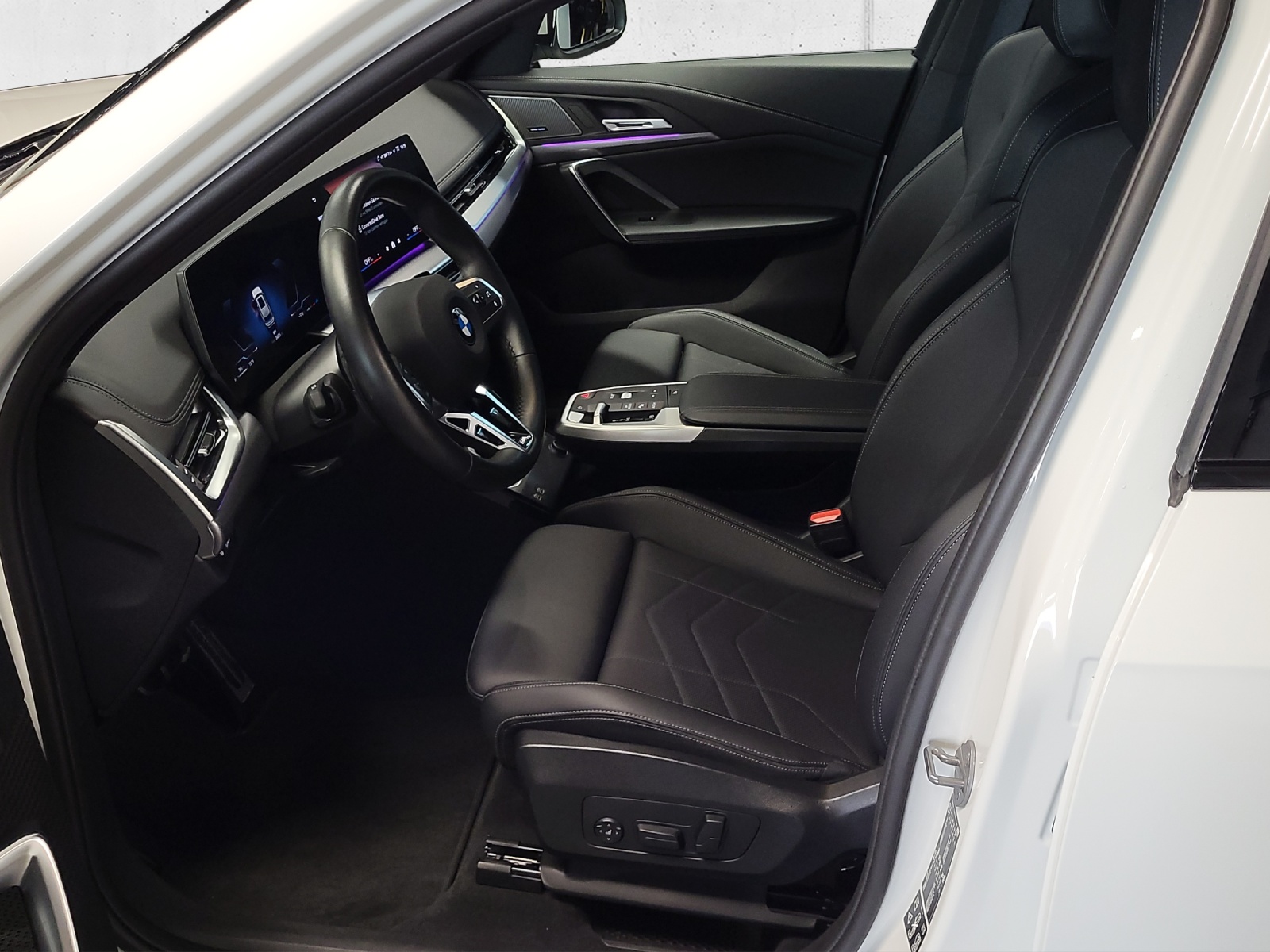 BMW X1 xDrive 23i 48V M Sport-image-9
