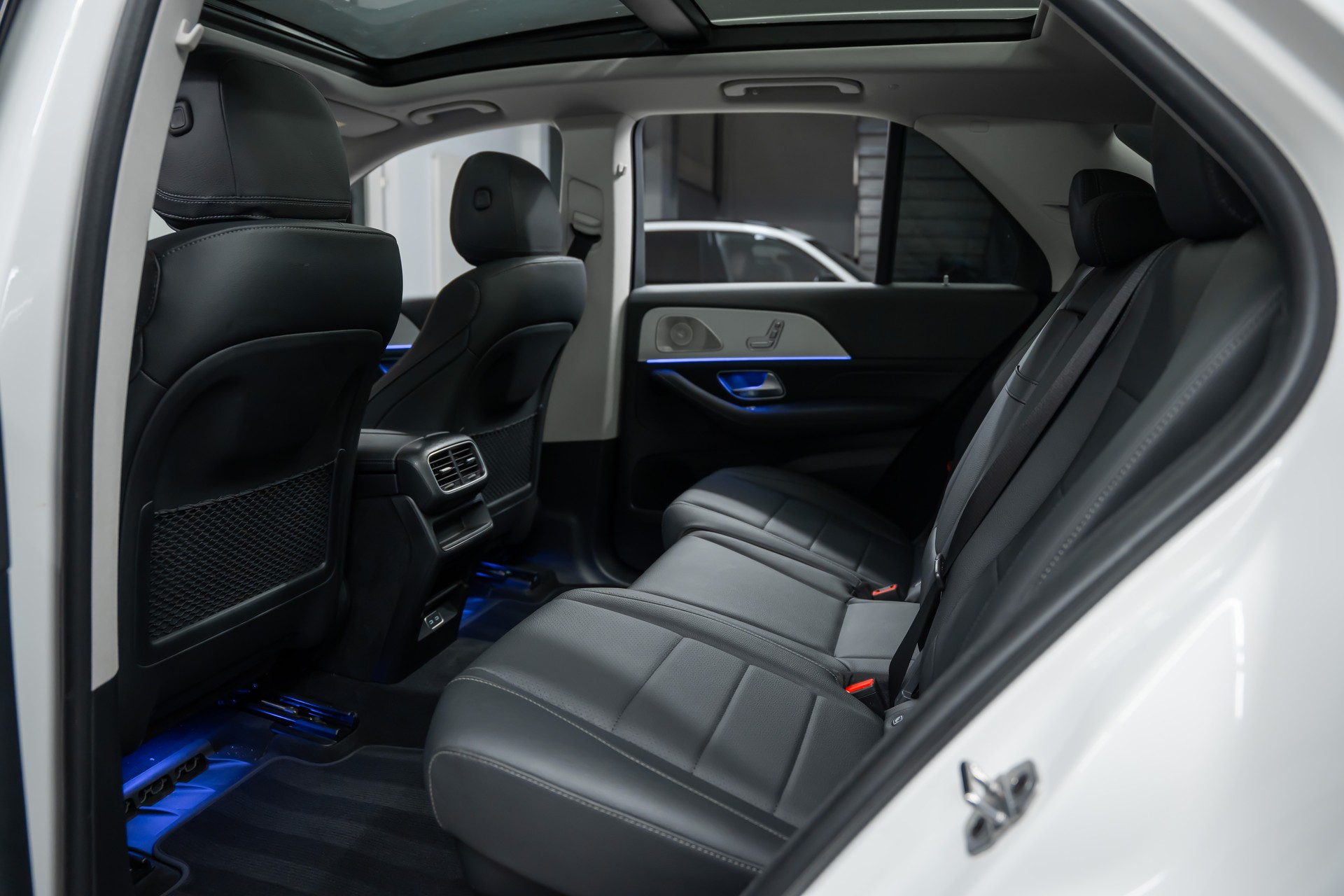 MERCEDES-BENZ GLE 450 4Matic 9G-Tronic *Facelift*7-Plätzer*Panorama*22"Alu*-image-16