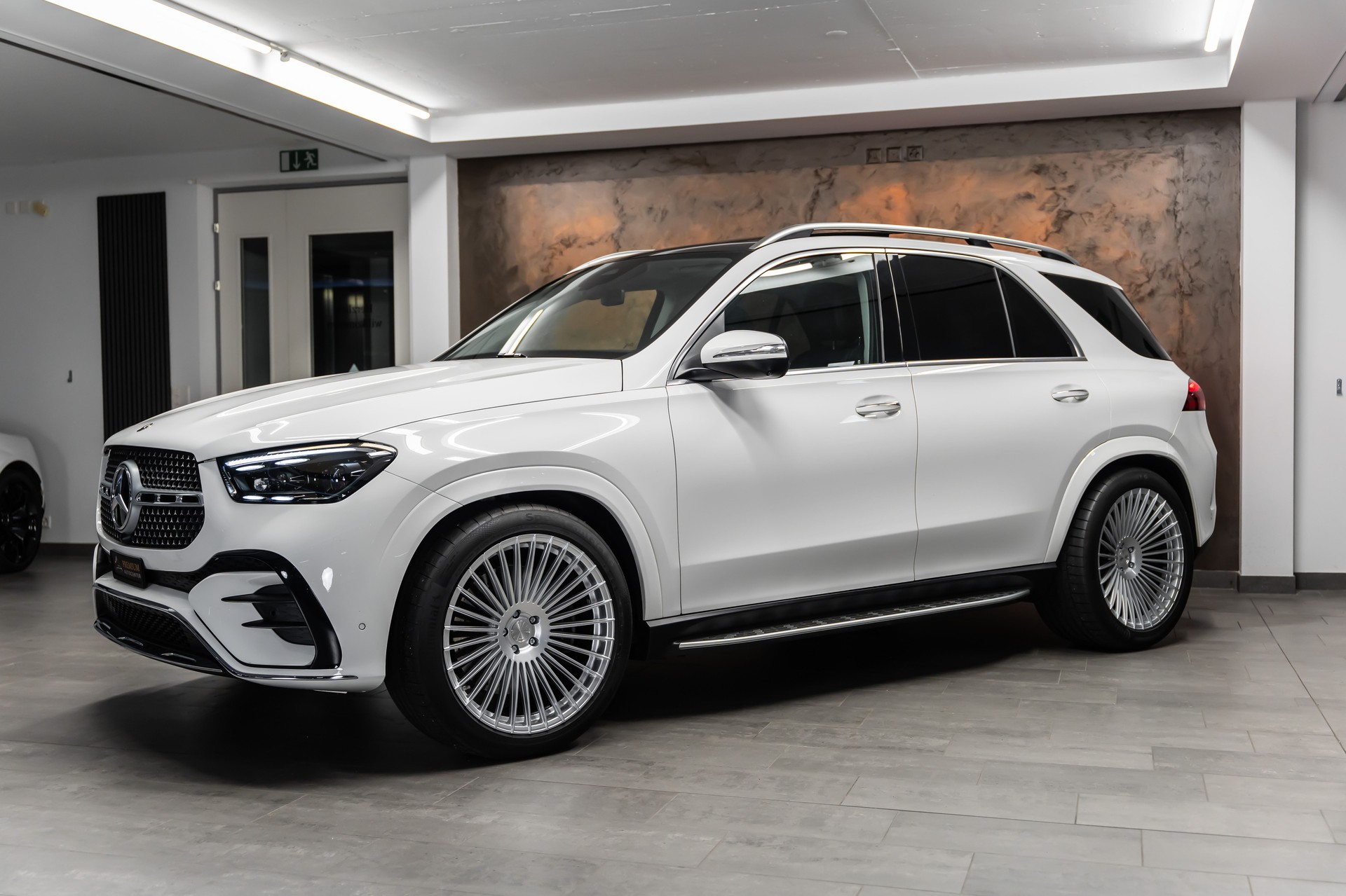 MERCEDES-BENZ GLE 450 4Matic 9G-Tronic *Facelift*7-Plätzer*Panorama*22"Alu*-image-1