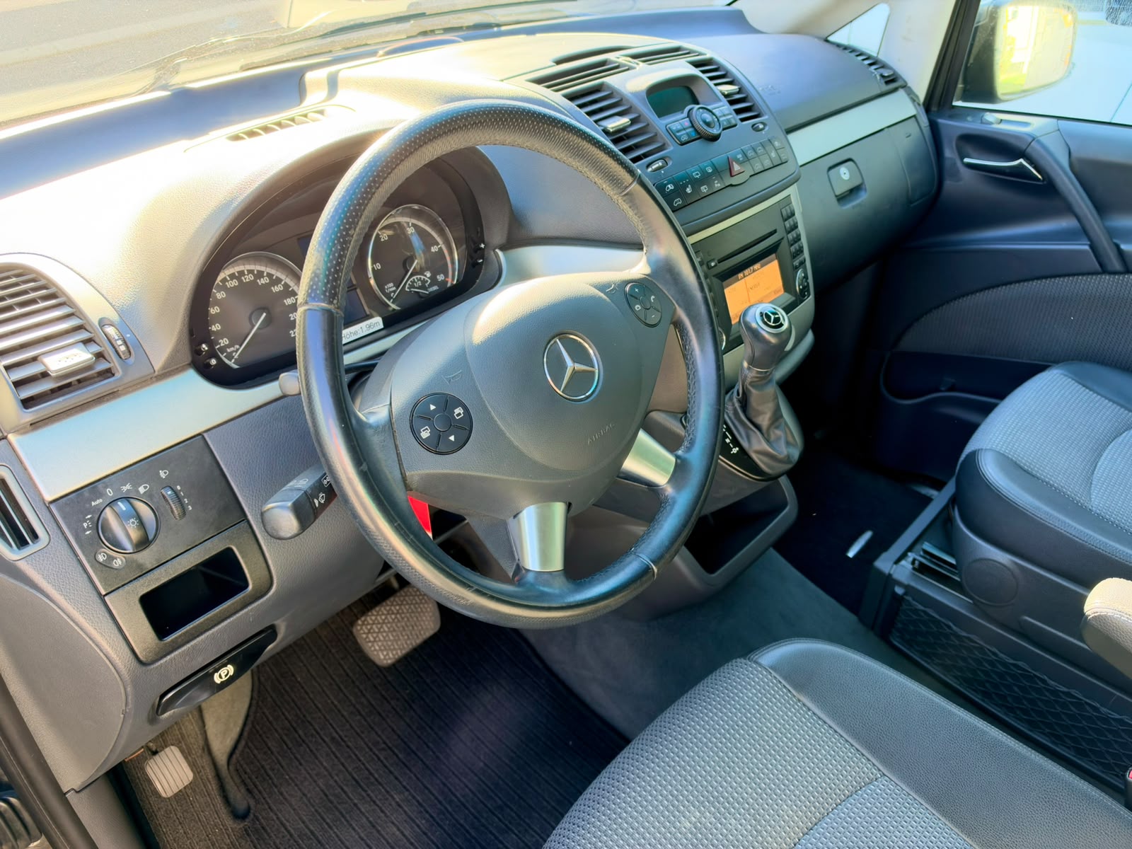 MERCEDES-BENZ Viano 2.2 CDI Blue Efficiency Trend A 7 - SITZE-image-13