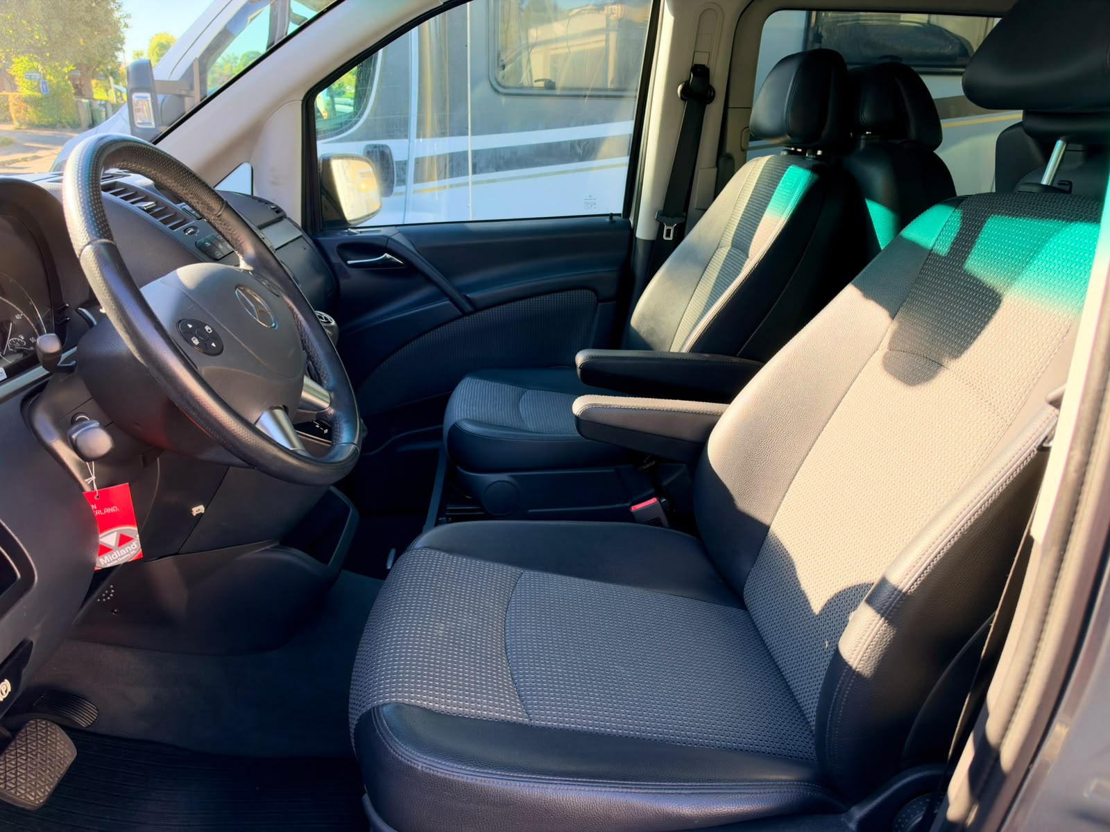 MERCEDES-BENZ Viano 2.2 CDI Blue Efficiency Trend A 7 - SITZE-image-14