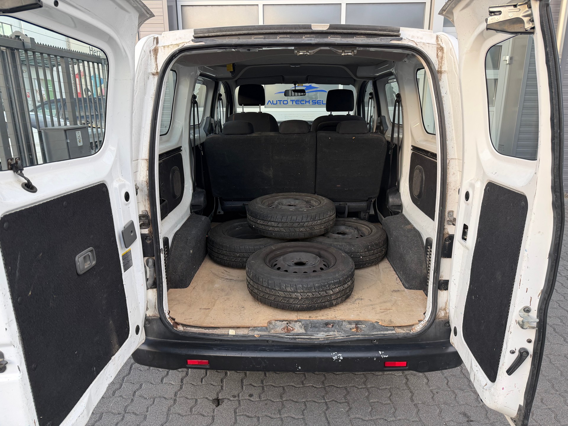 NISSAN NV200 1.6 16V 110 Comfort-image-14