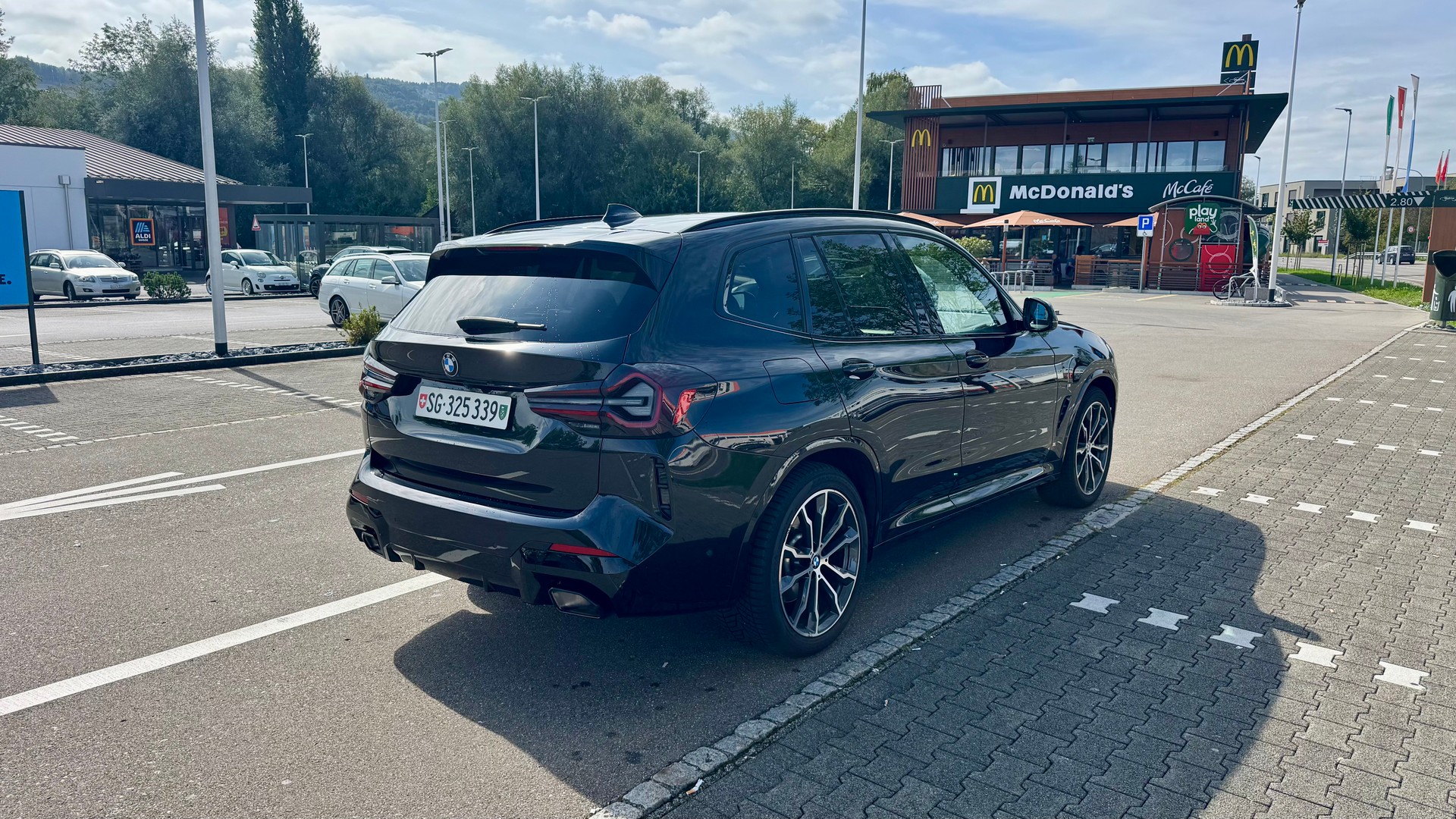 BMW xDrive30d-image-3