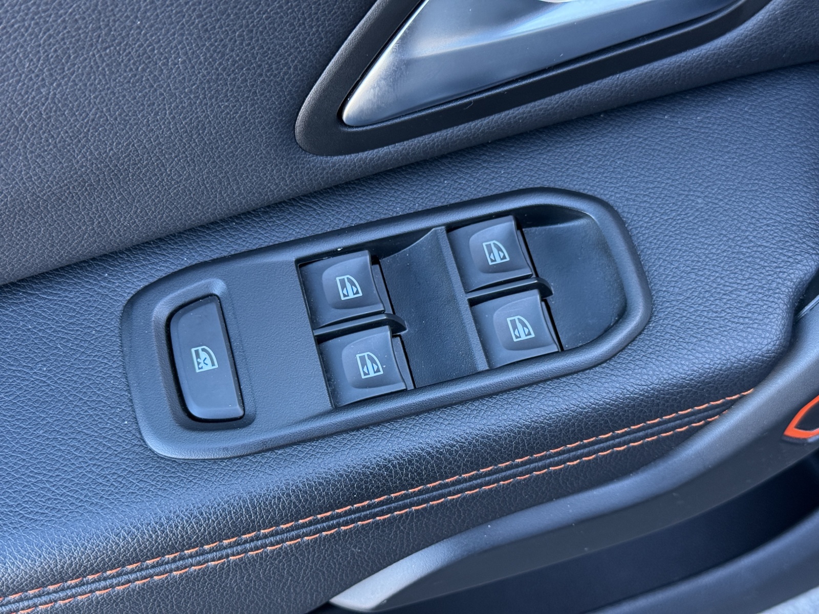 DACIA Duster TCe 150 Extreme EDC 4x2-image-23