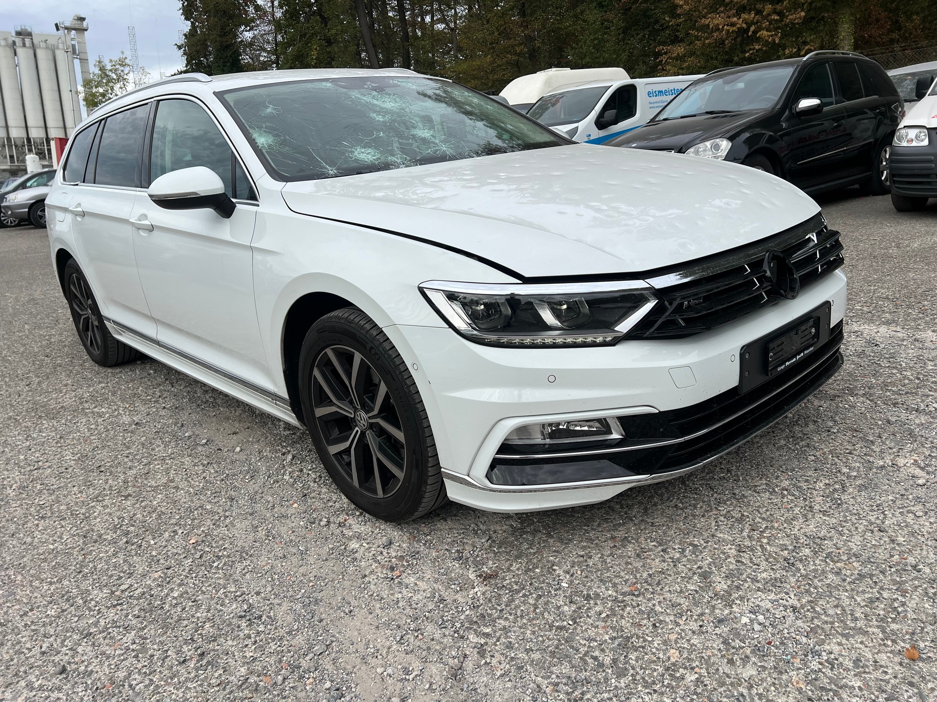 VW Passat Variant 2.0 TDI BMT Trendline DSG-image-1