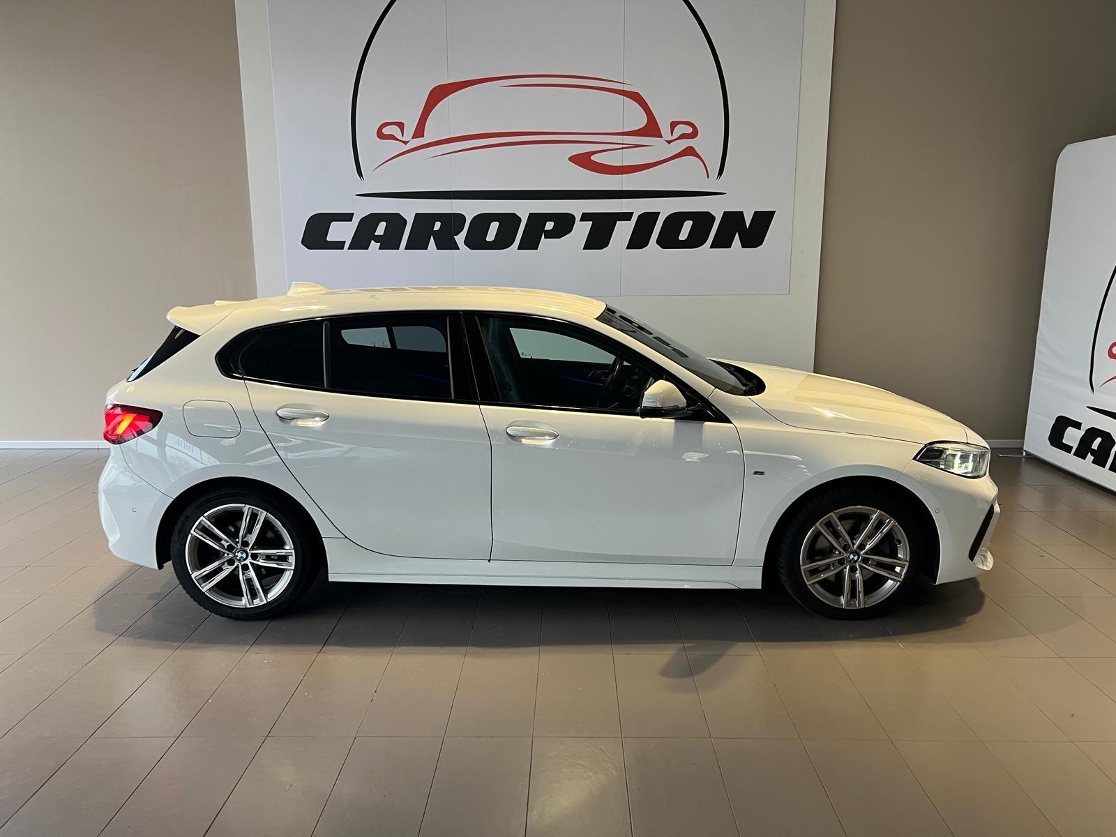 BMW 118d Steptronic M Sport-image-5