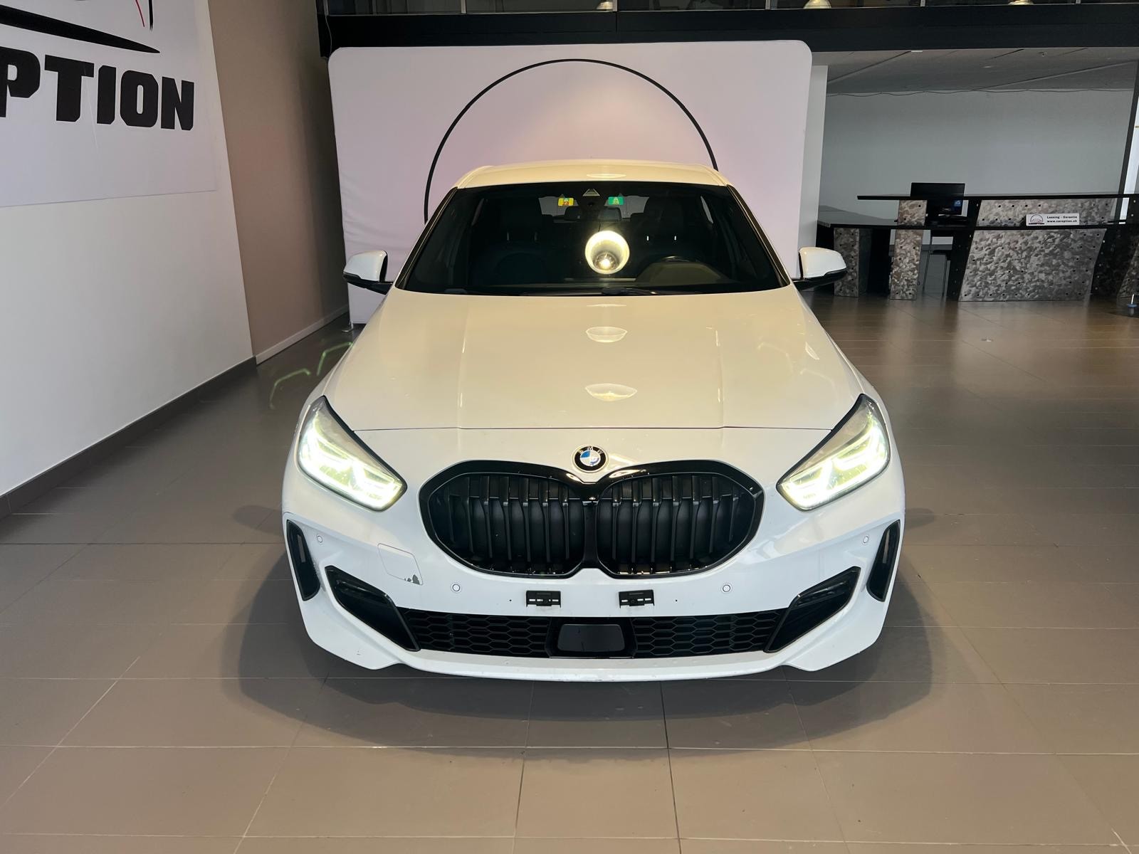 BMW 118d Steptronic M Sport-image-2