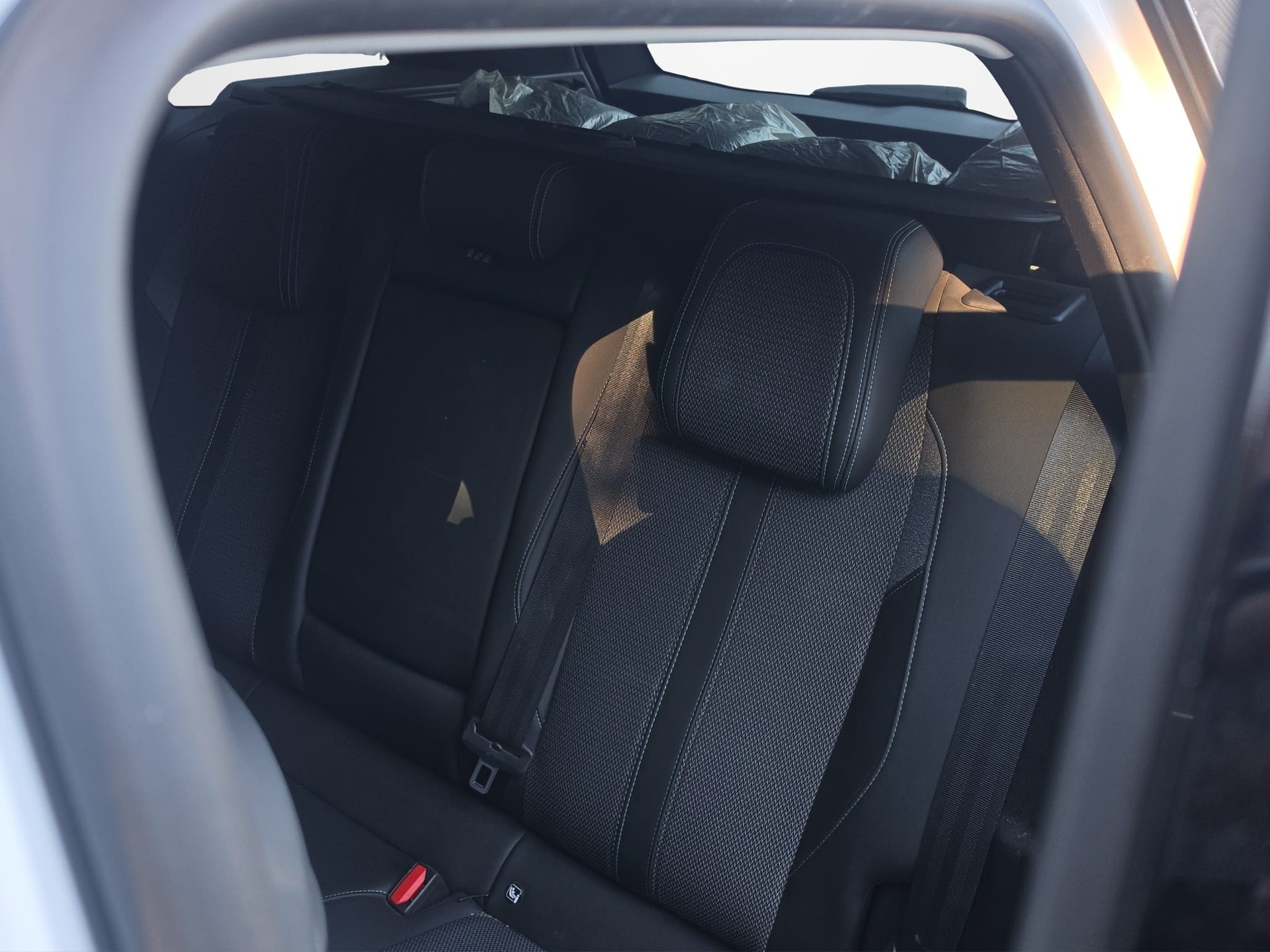 PEUGEOT 308 SW 1.5 BlueHDI Allure Pack EAT8-image-9