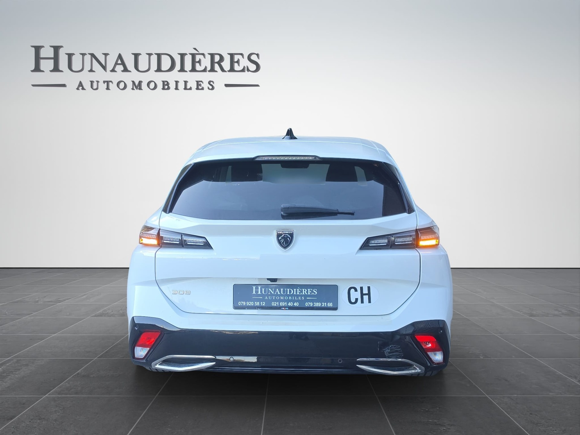 PEUGEOT 308 SW 1.5 BlueHDI Allure Pack EAT8-image-5