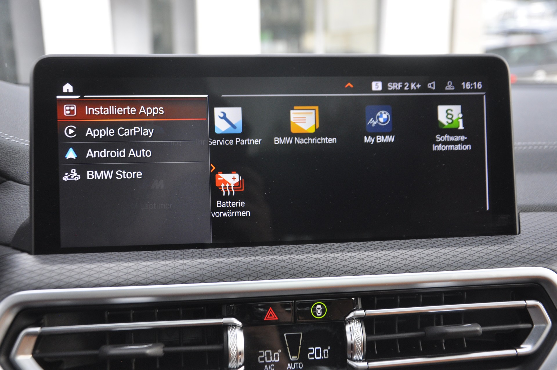 BMW iX3 Inspiring I Panorama-Glasdach-image-12