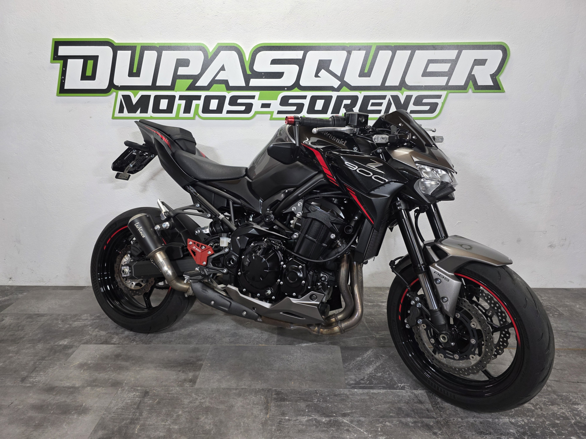 KAWASAKI Z 900-showroom-element-1
