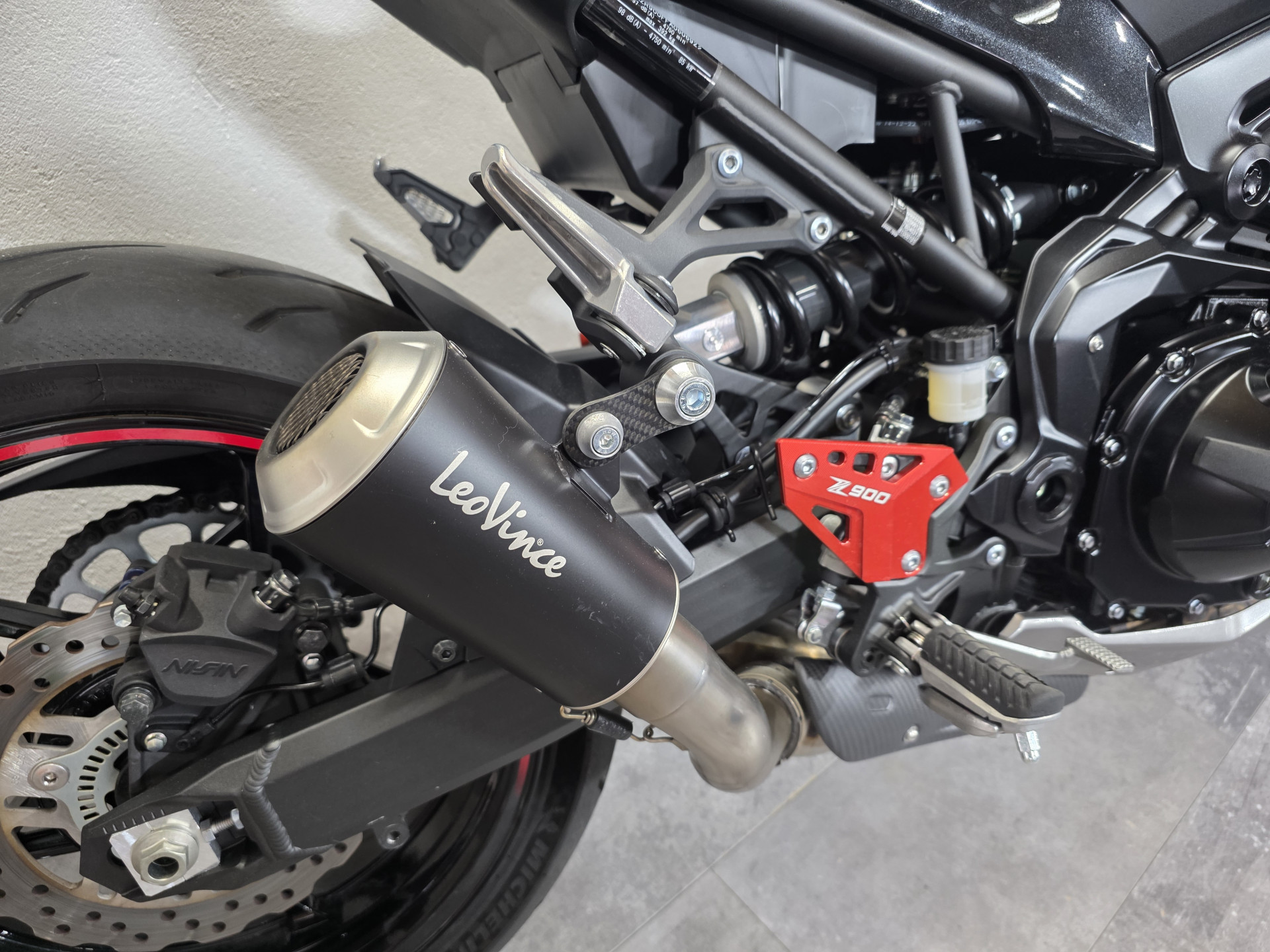 KAWASAKI Z 900-image-6