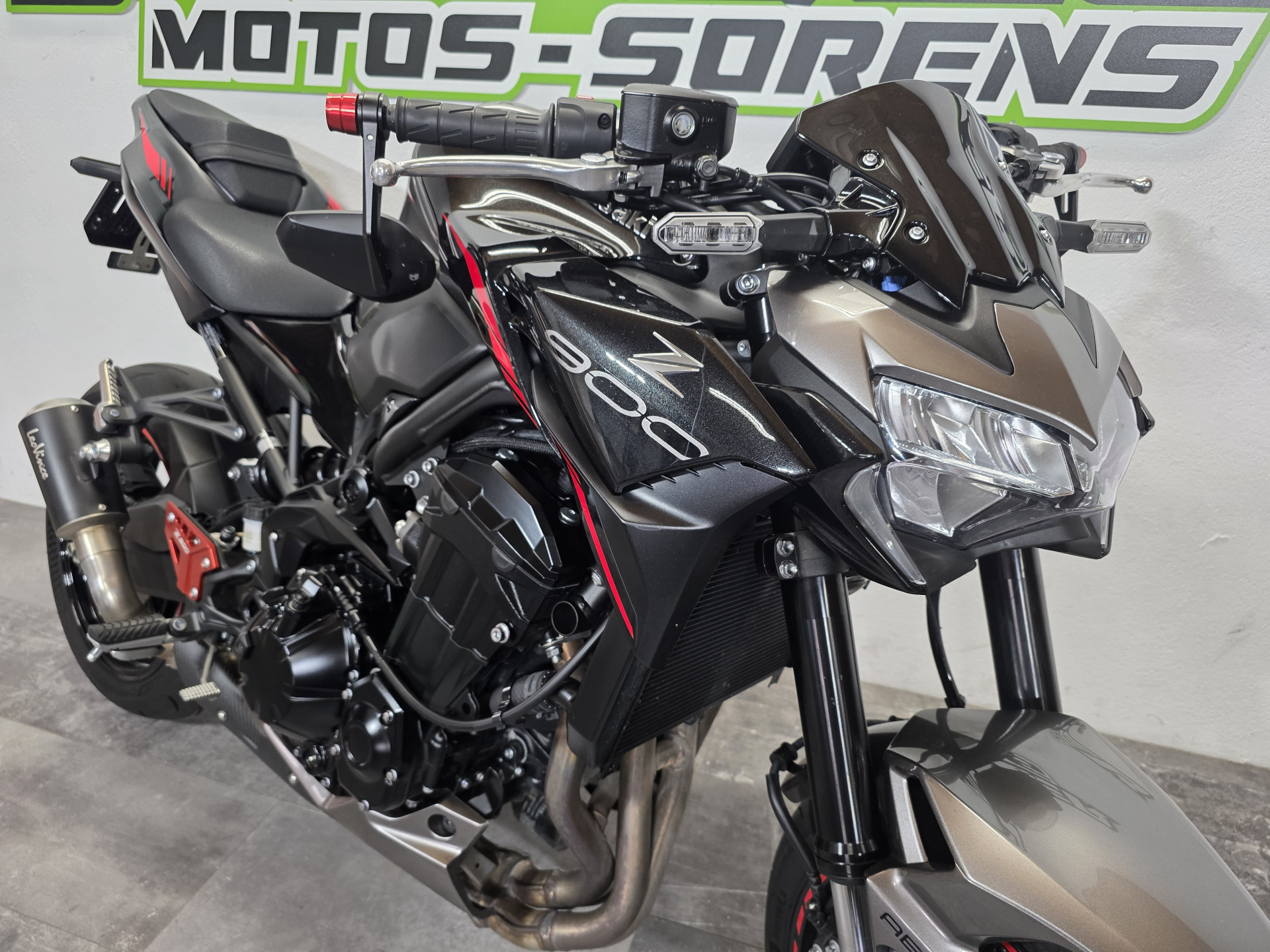 KAWASAKI Z 900
