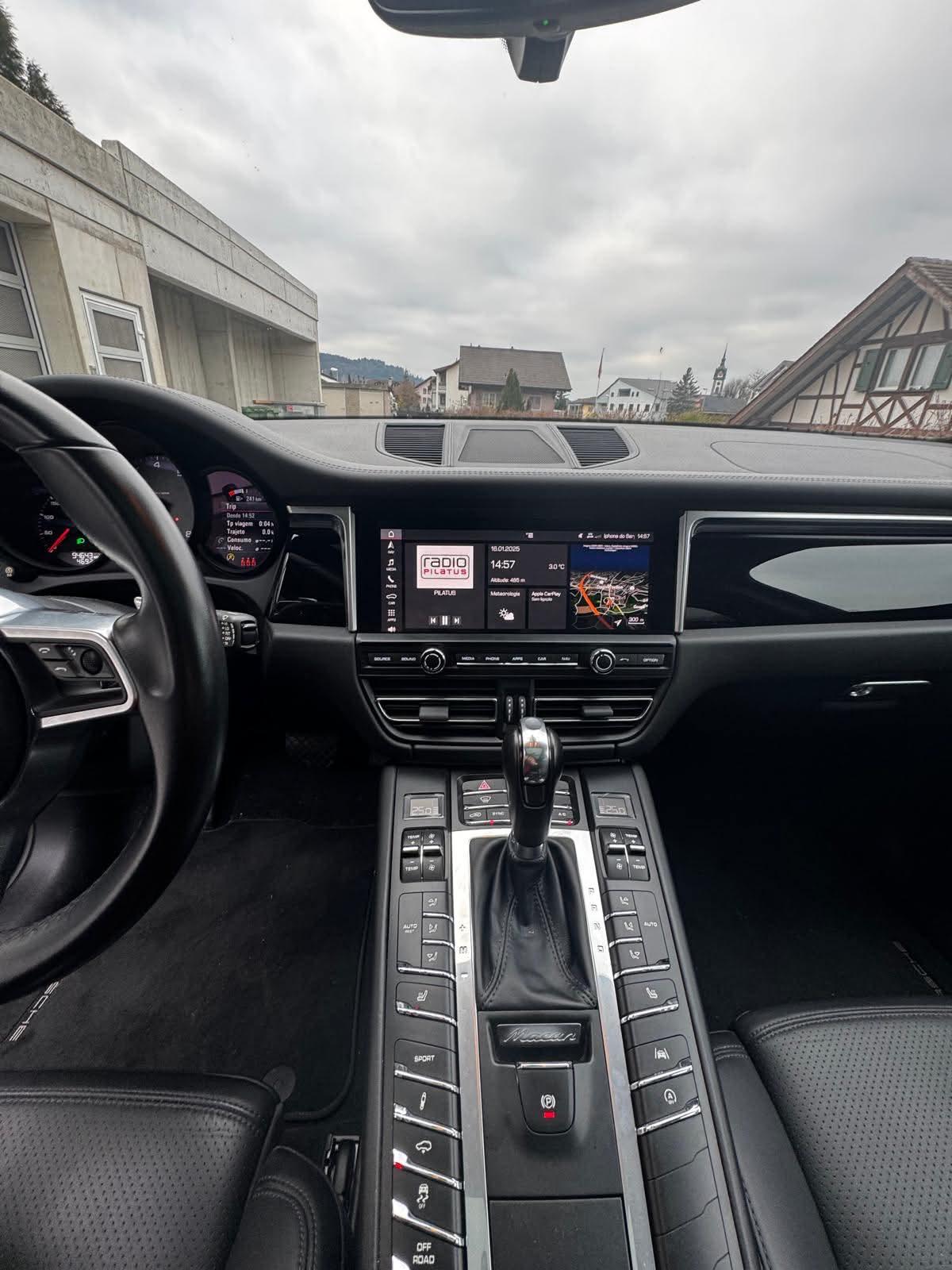 PORSCHE Macan S PDK-image-6