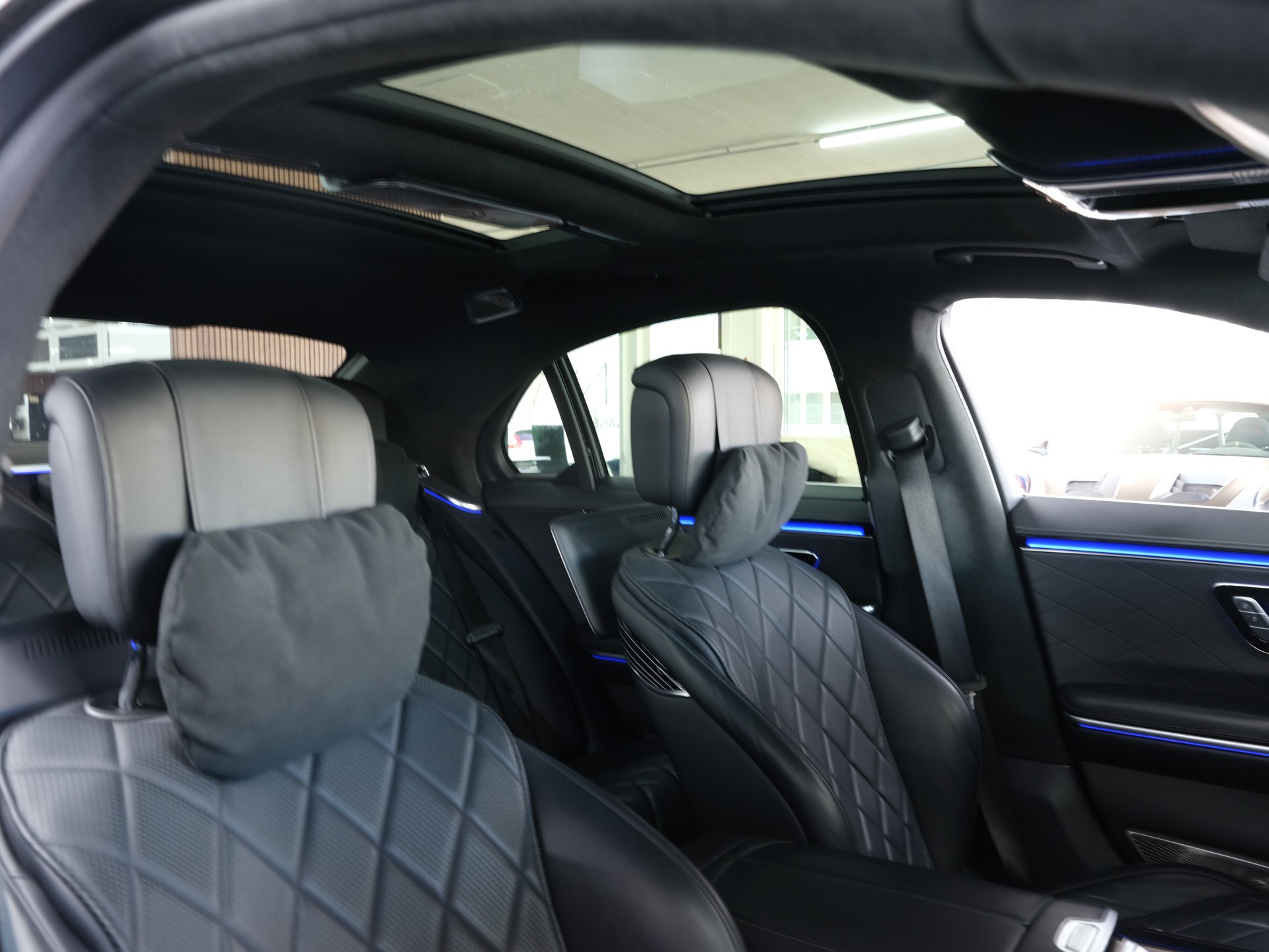MERCEDES-BENZ S 400 d 4Matic AMG Line 9G-Tronic *Brabus Optik* *360 Kamera* *Panorama*-image-36