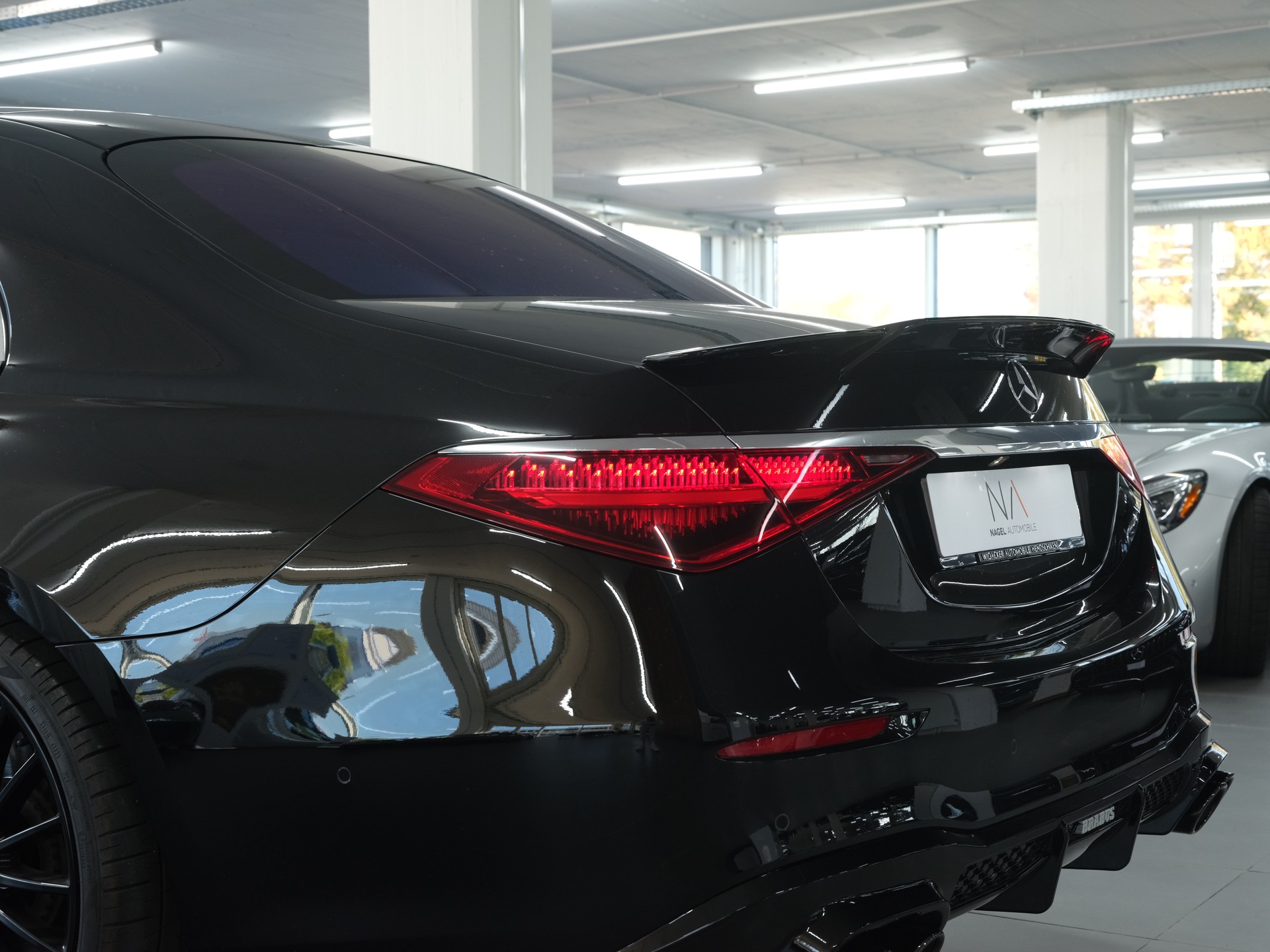 MERCEDES-BENZ S 400 d 4Matic AMG Line 9G-Tronic *Brabus Optik* *360 Kamera* *Panorama*-image-16