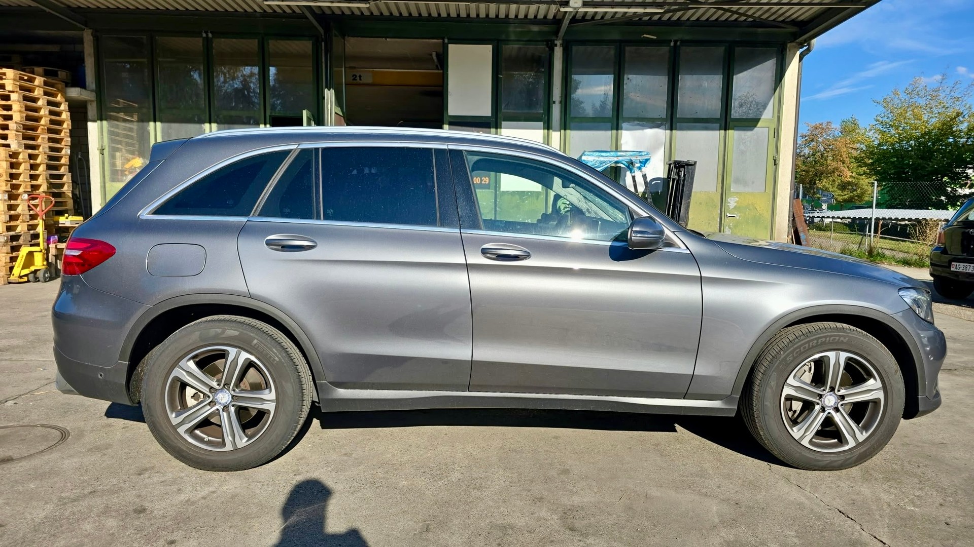MERCEDES-BENZ GLC 250 d 4Matic 9G-Tronic-image-4