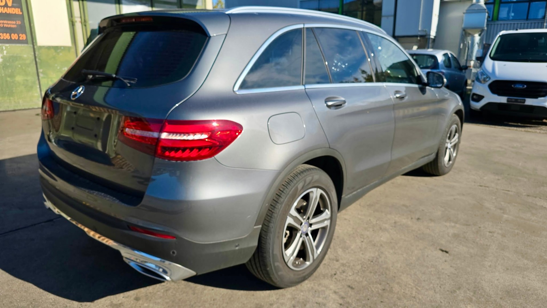 MERCEDES-BENZ GLC 250 d 4Matic 9G-Tronic-image-2