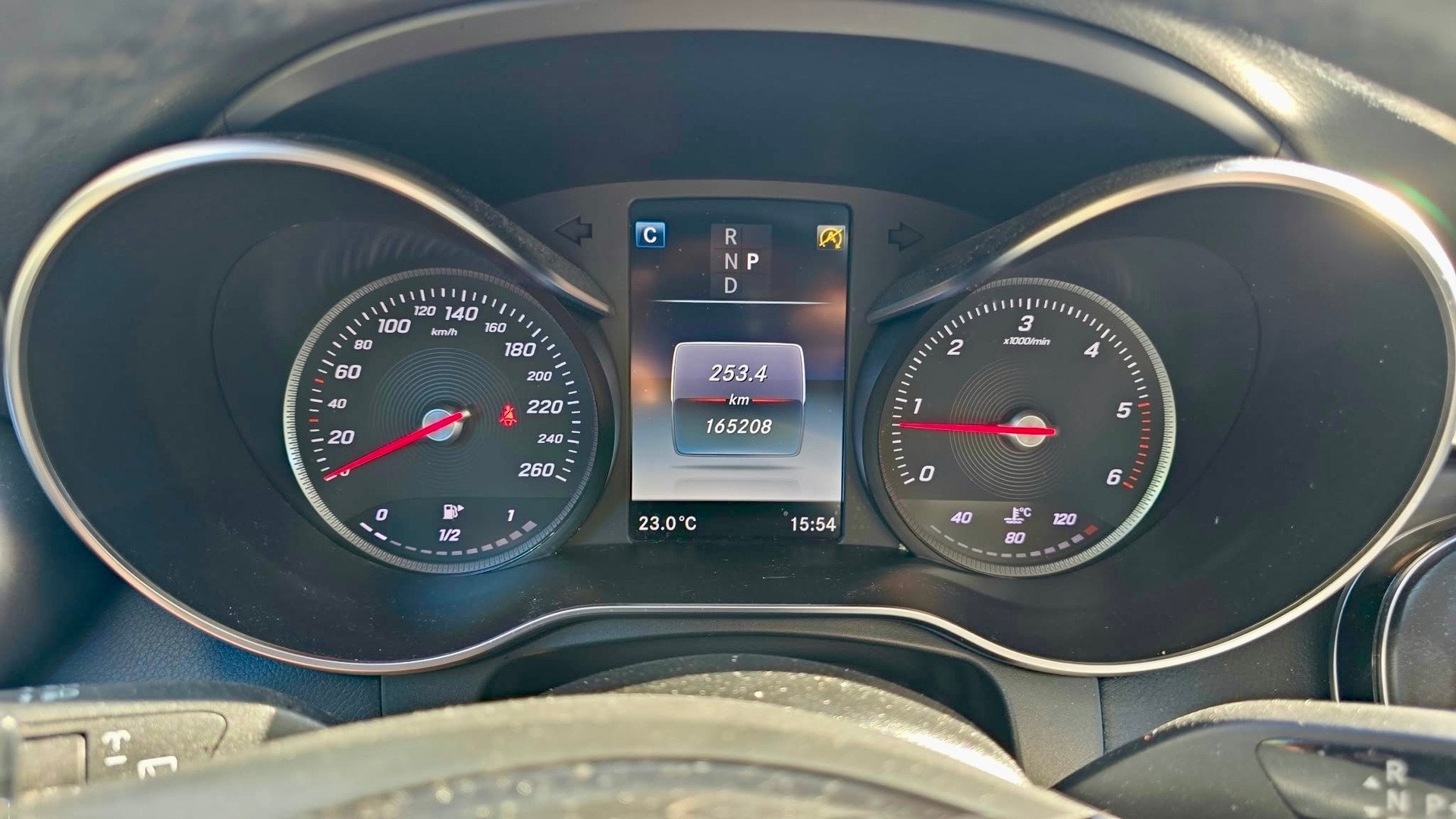 MERCEDES-BENZ GLC 250 d 4Matic 9G-Tronic-image-13
