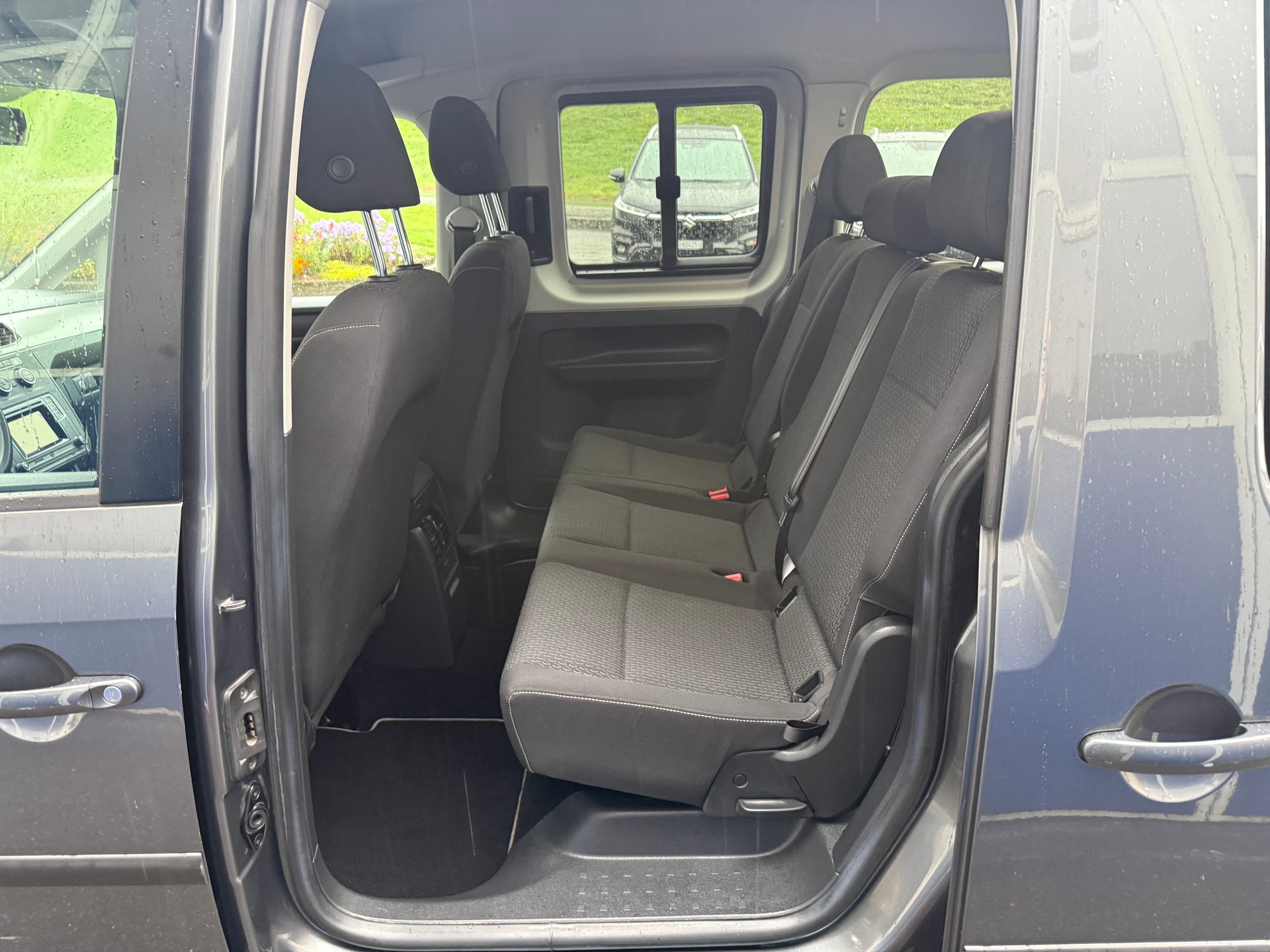 VW Caddy Maxi 1.4 TSI Trendline DSG-image-6