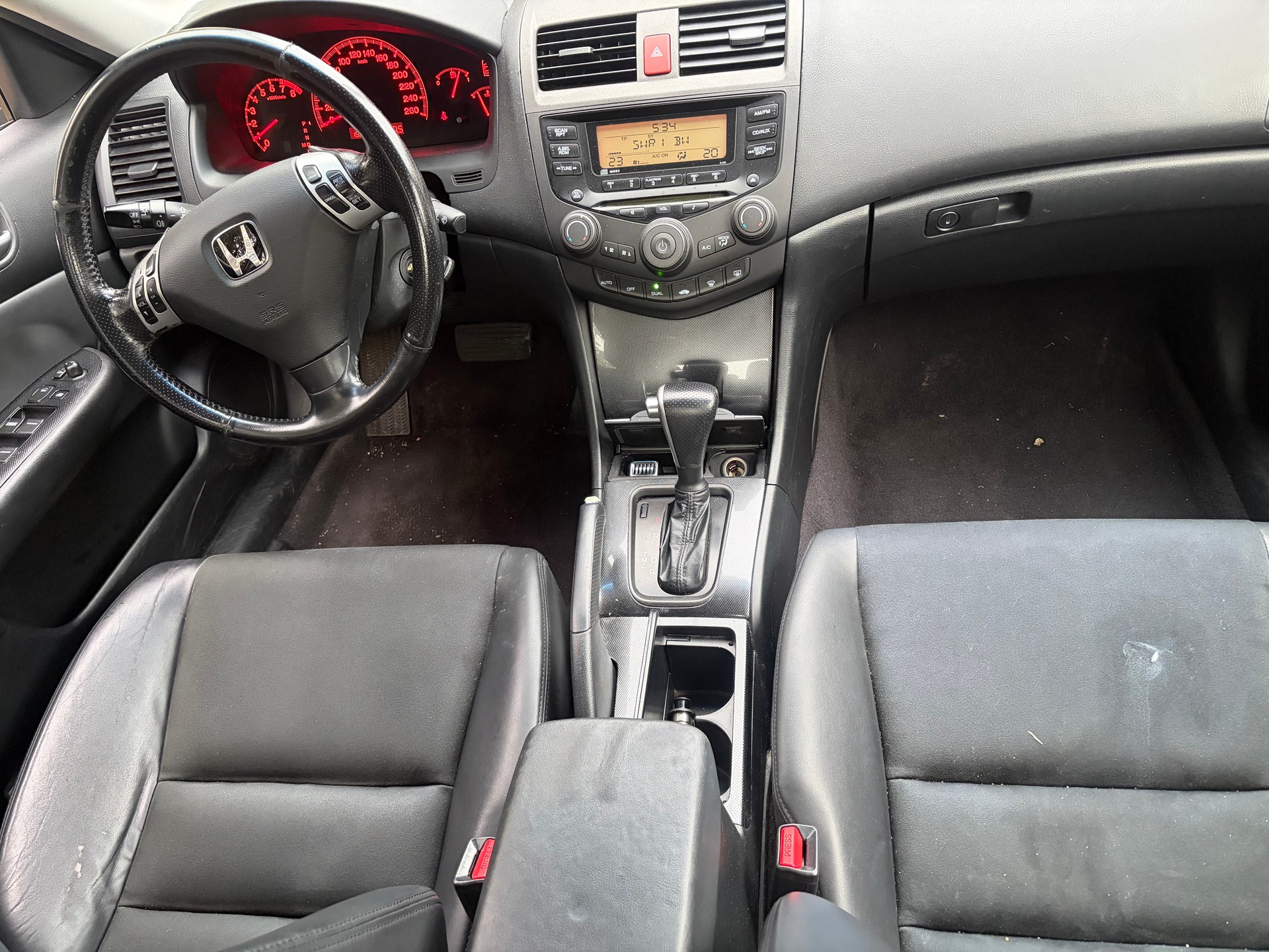 HONDA Accord 2.0i-image-4