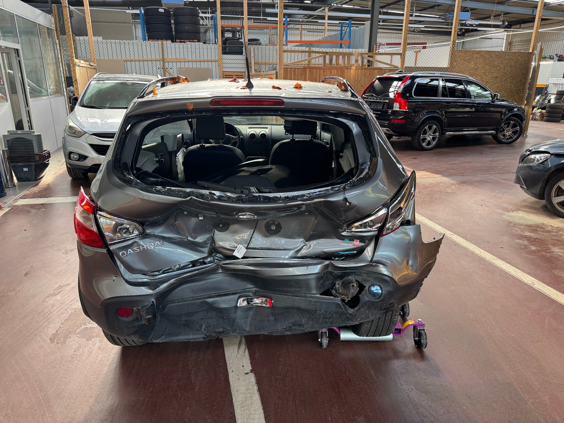NISSAN Qashqai 1.6 dCi iStop tekna-image-10