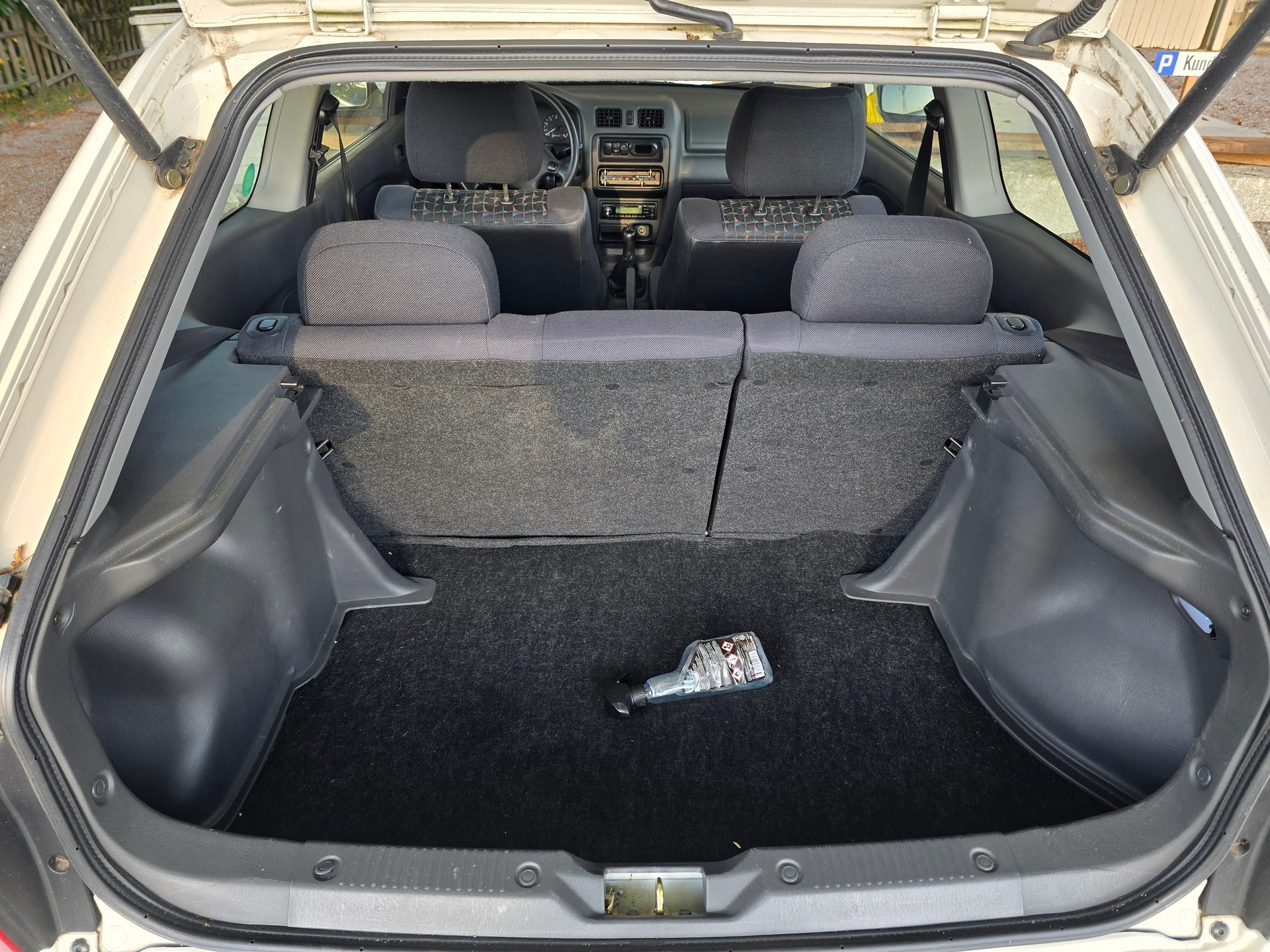 MAZDA 1.3i 16V-image-1