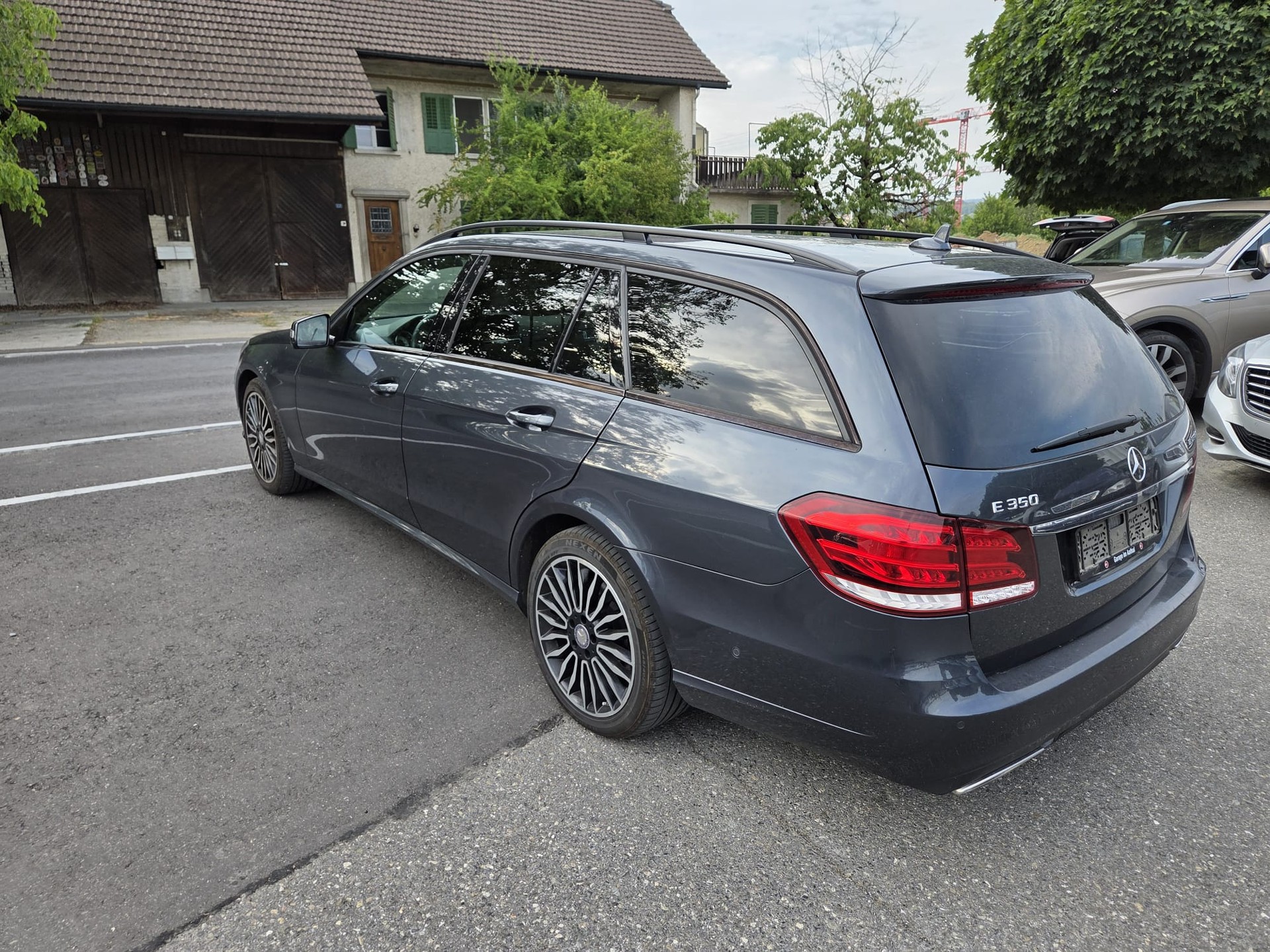 MERCEDES-BENZ E 350 BlueTEC Avantgarde 4Matic 7G-Tronic-image-2
