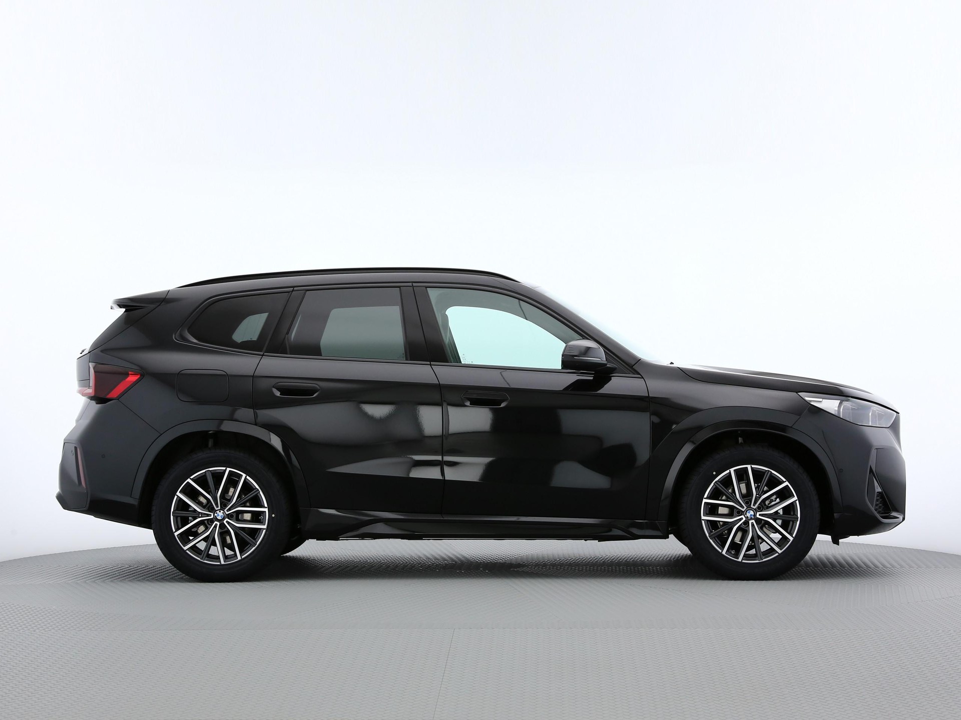 BMW iX1 U11 20 eDrive-image-23