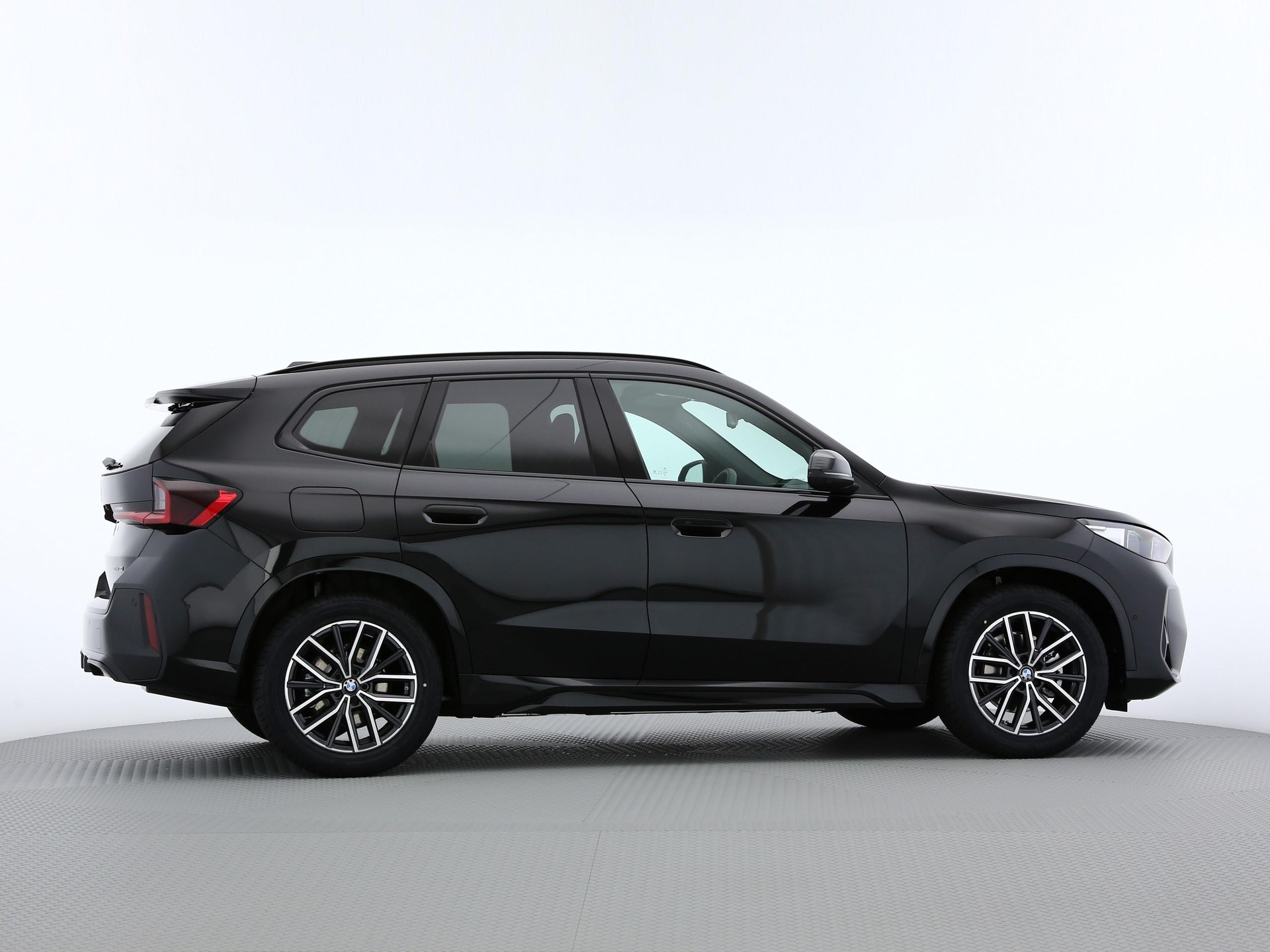 BMW iX1 U11 20 eDrive-image-22